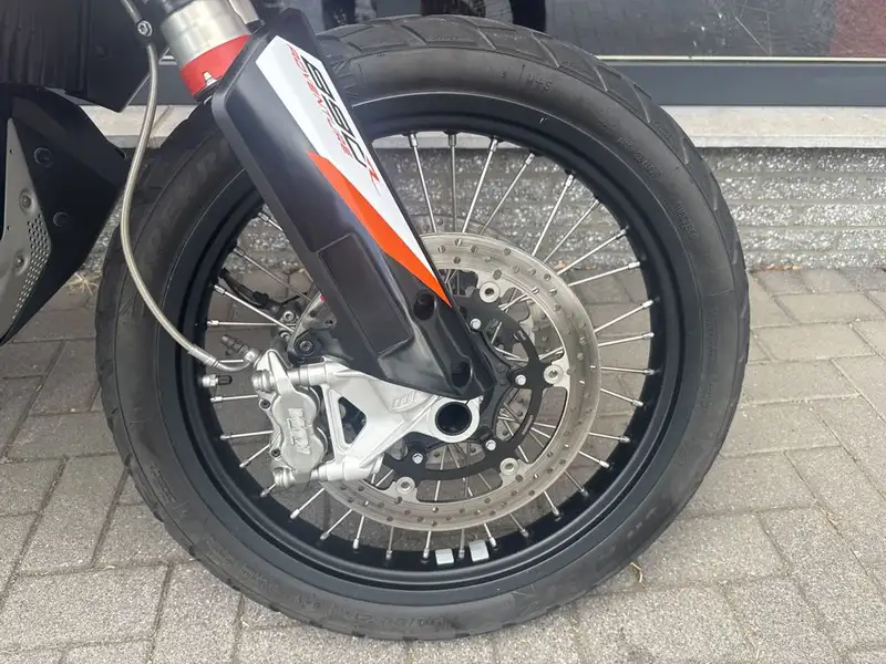 KTM 890 Adventure - foto 5