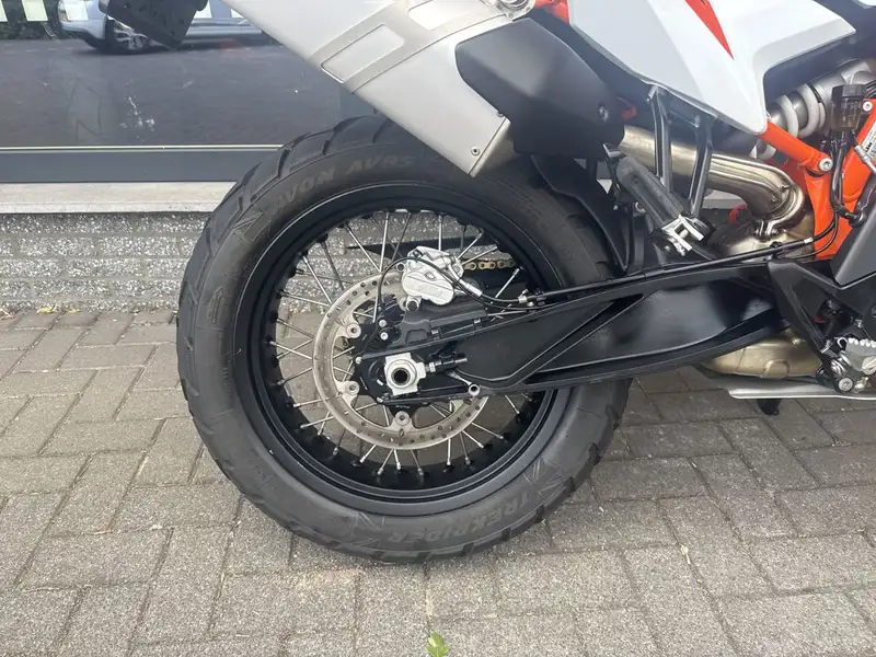 KTM 890 Adventure - foto 4