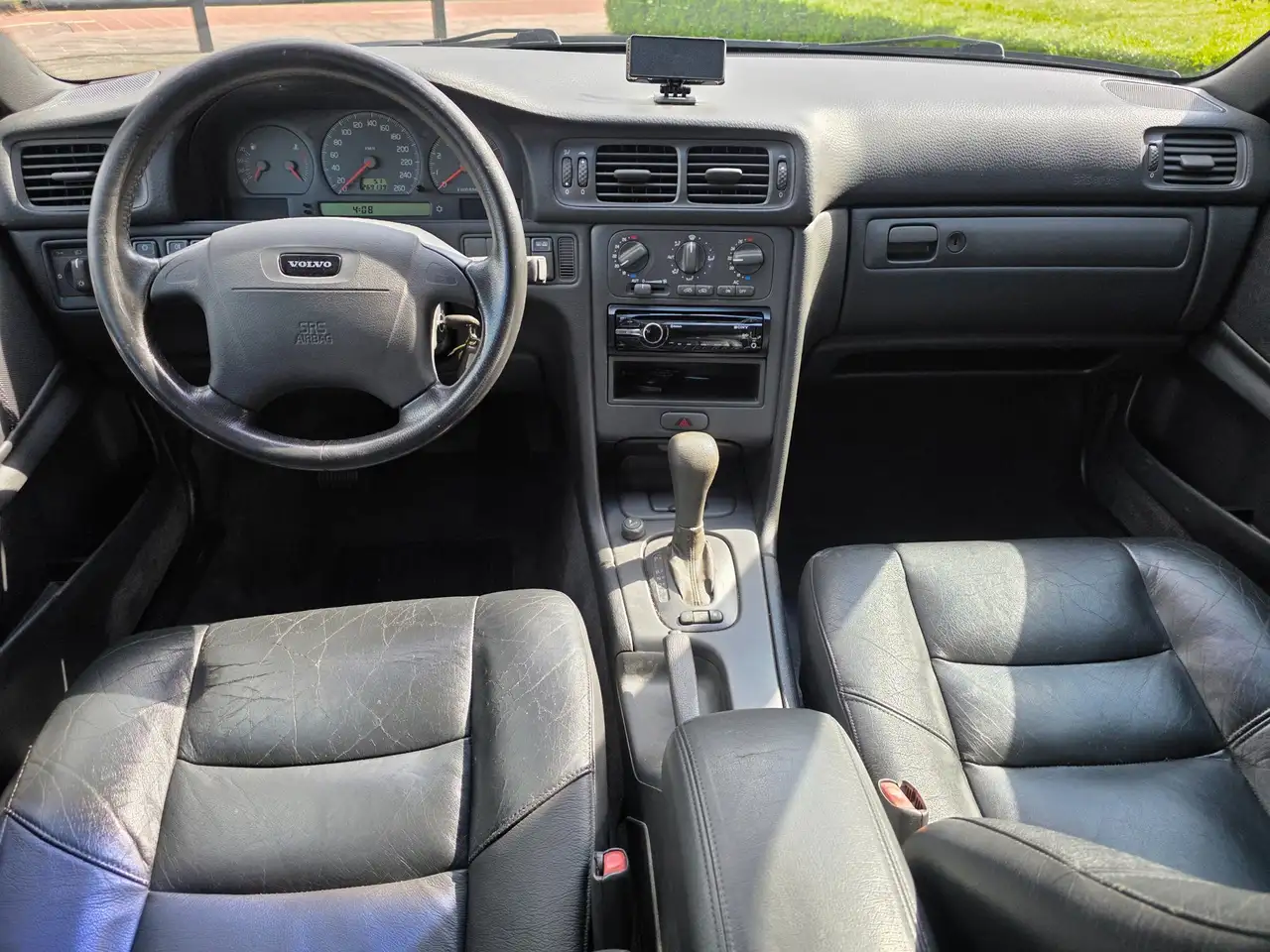 Volvo V70 2.5 AUTOMAAT, netto € 4.950 ex BTW, Leder, bijtelv, foto 3