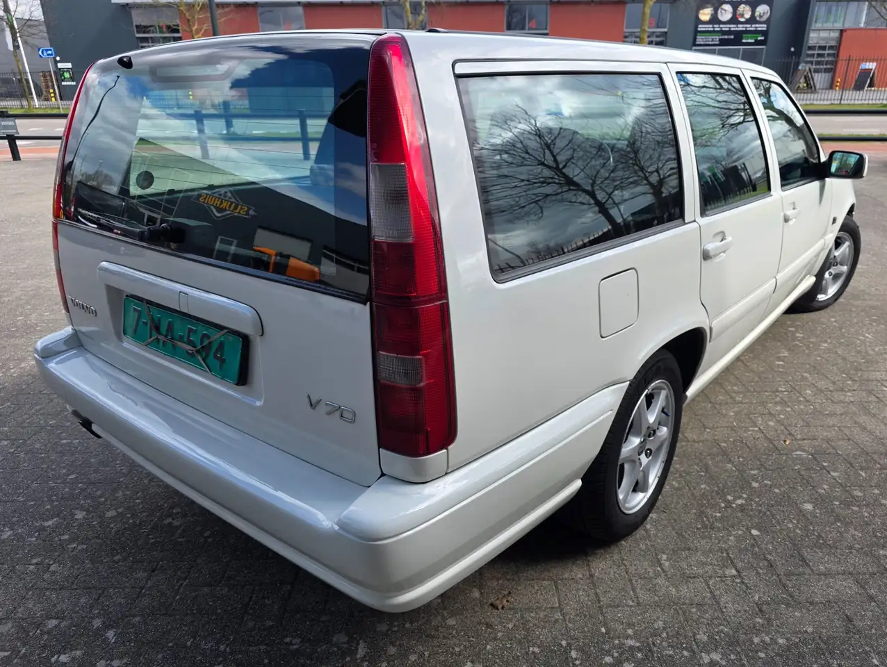 Volvo V70 2.5 AUTOMAAT, netto € 4.950 ex BTW, Leder, bijtelv, foto 11
