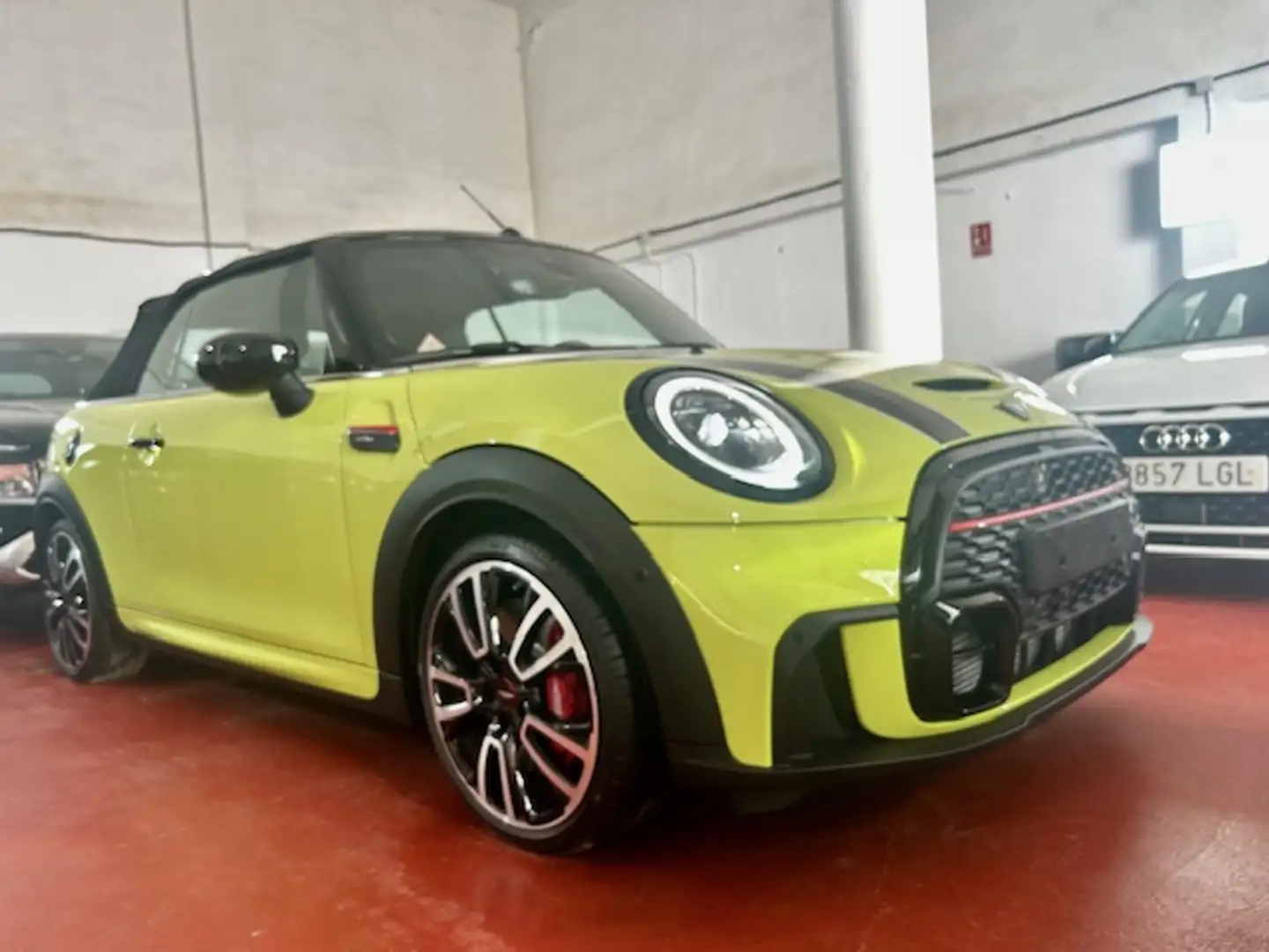 MINI John Cooper Works Cabrio Aut. Sárga - 2