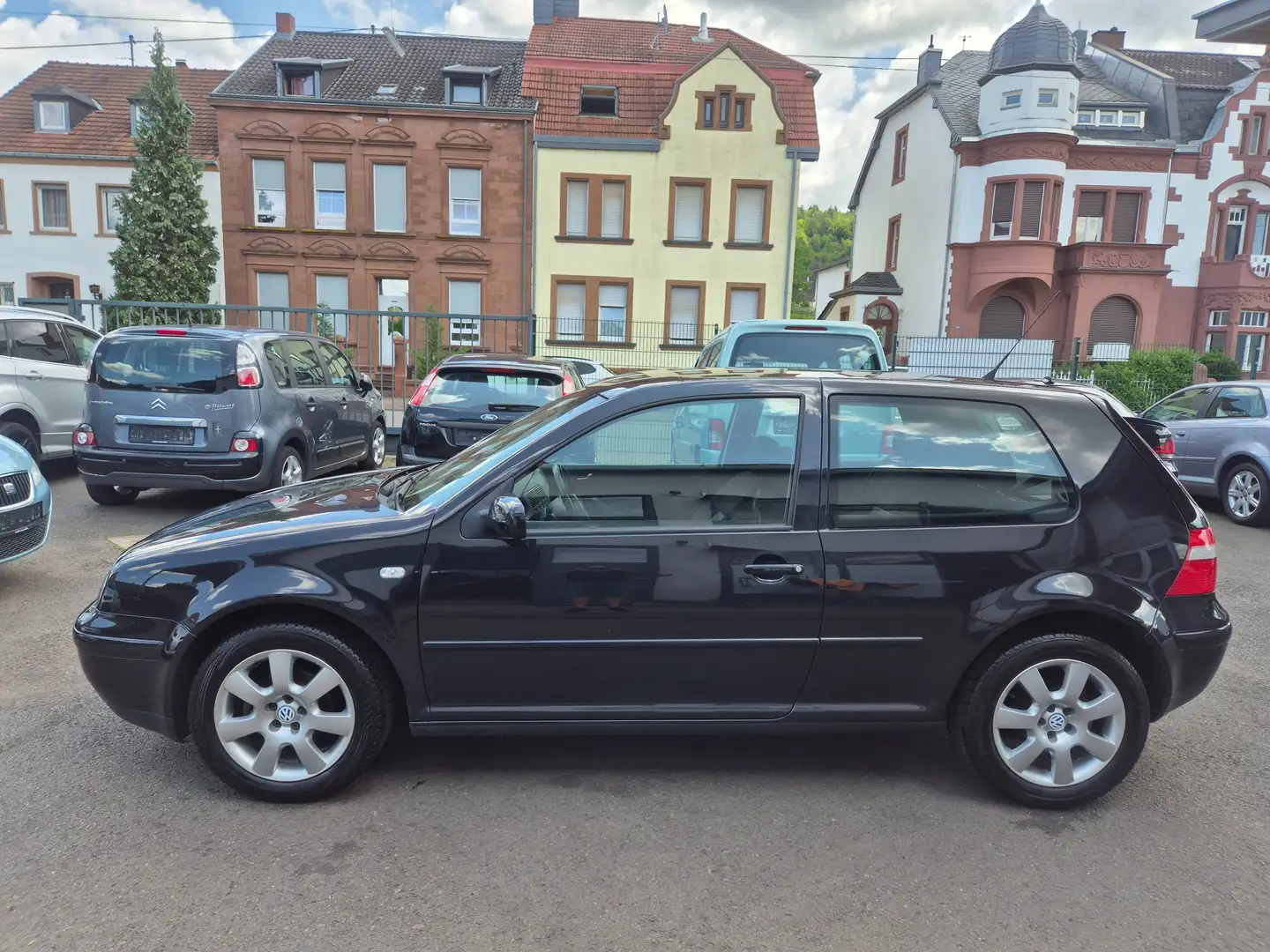 Volkswagen Golf 1.4 Pacific " TÜV / AU neu " Schwarz - 1