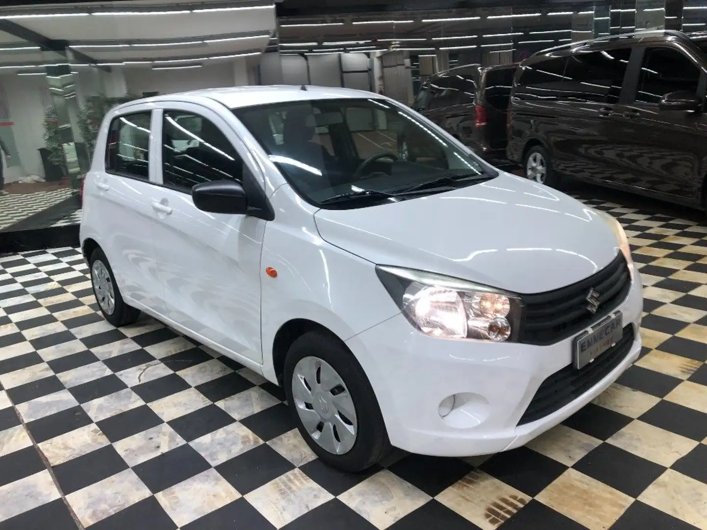 Suzuki Celerio 1.0 Easy Weiß - 2