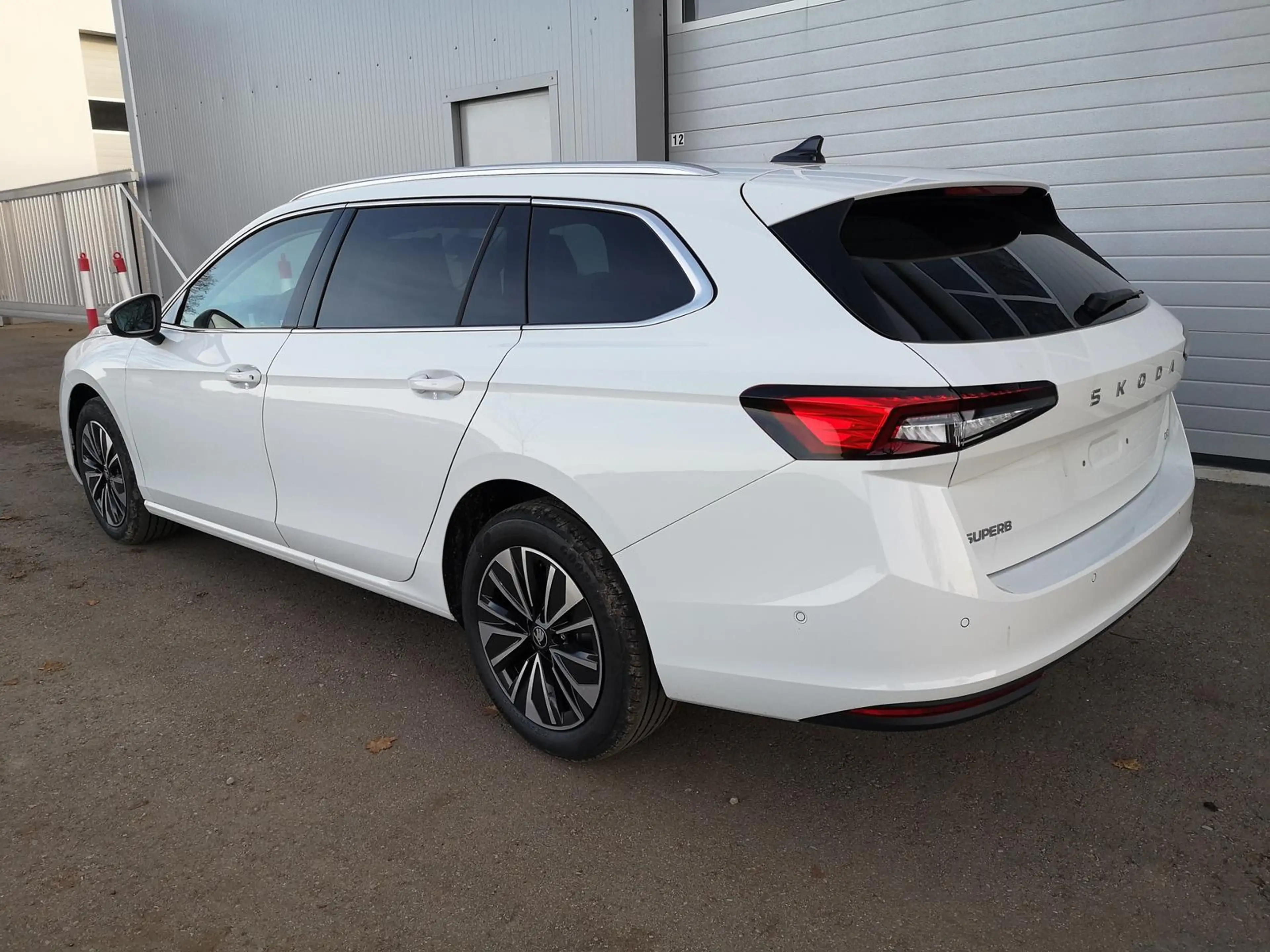 Skoda Superb Combi 2.0 TDI 142kW 4x4 Selection DSG ABT AHK 3... — photo 2