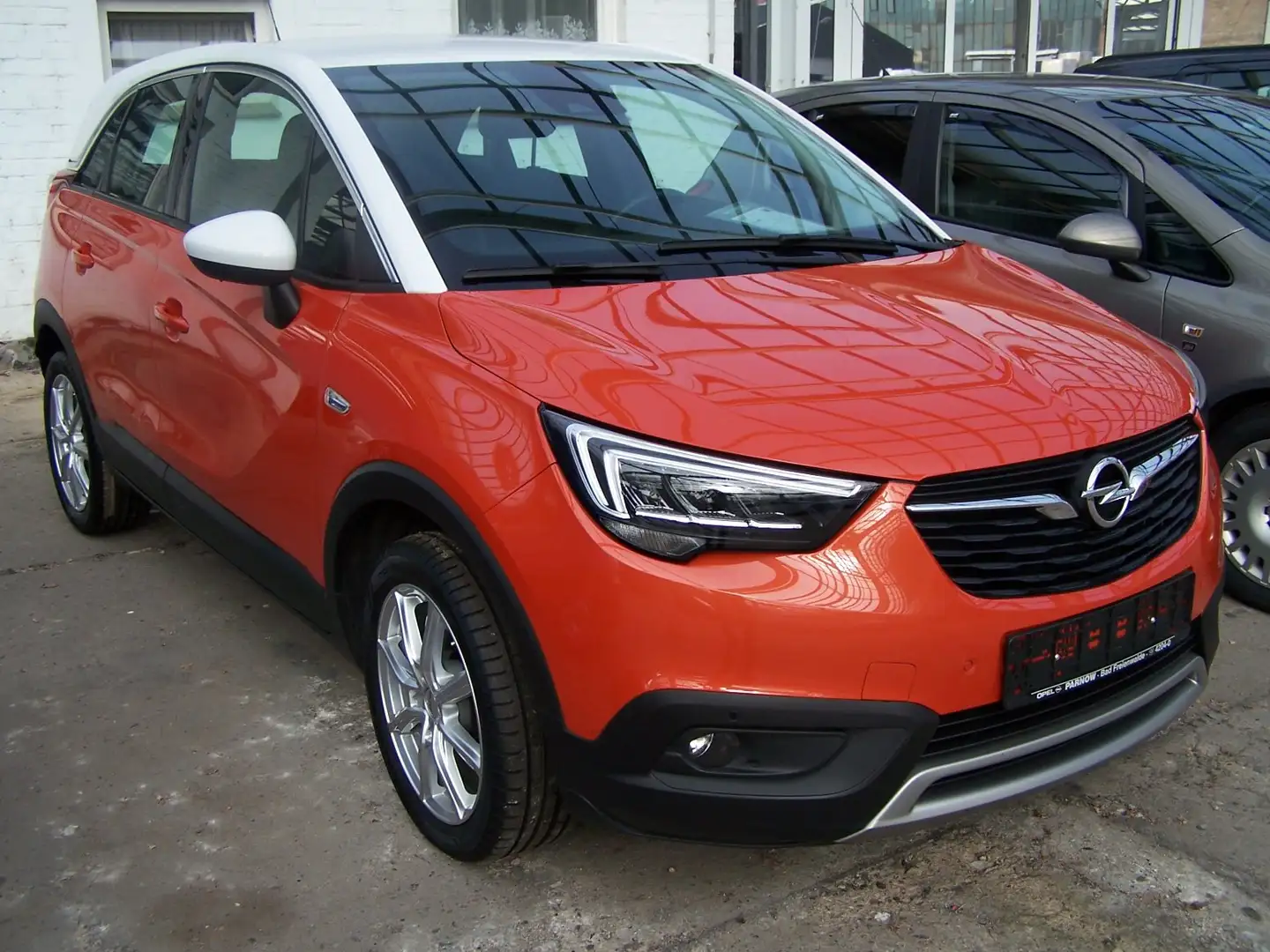 Opel Crossland X Innovation Orange - 1