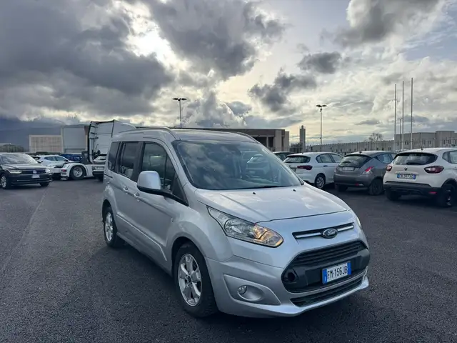 Ford Tourneo Connect 1.5 TDCi 120cv Titanium 5 posti