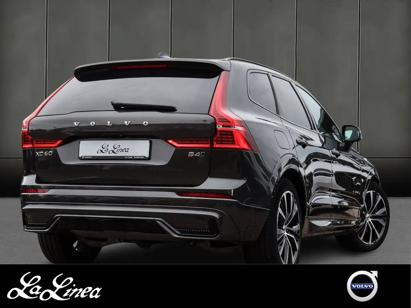 Volvo XC60 B4 Diesel AWD Ultimate Dark Pano - Luftfahrwerk... Gris - 2