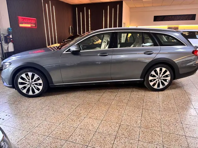 Mercedes-Benz E 350 E T-Modell E 350 d 4Matic All-Terrain
