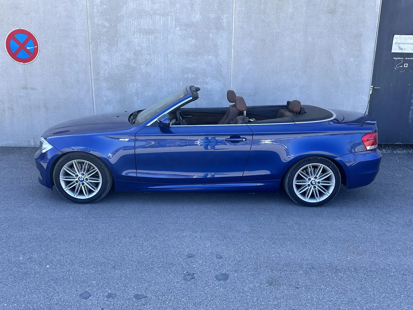 BMW 123 123d Cabrio - 2