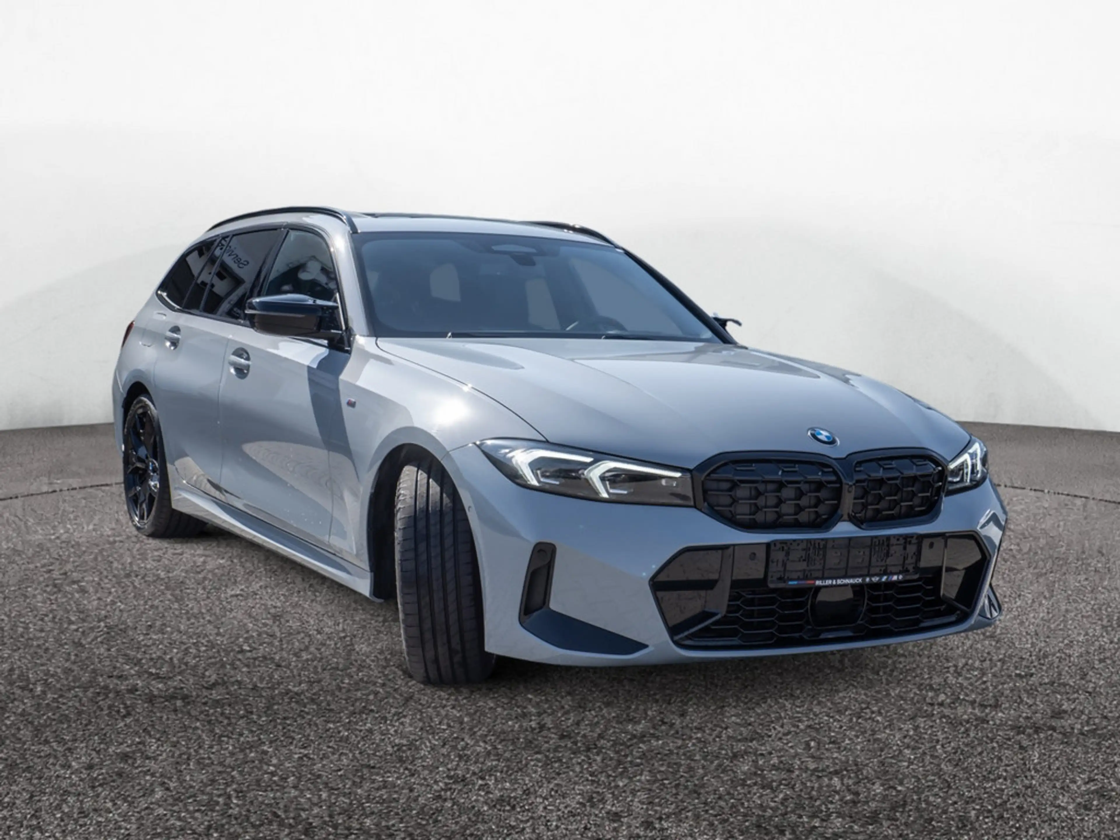 BMW 340 Md xDrive Touring — photo 2