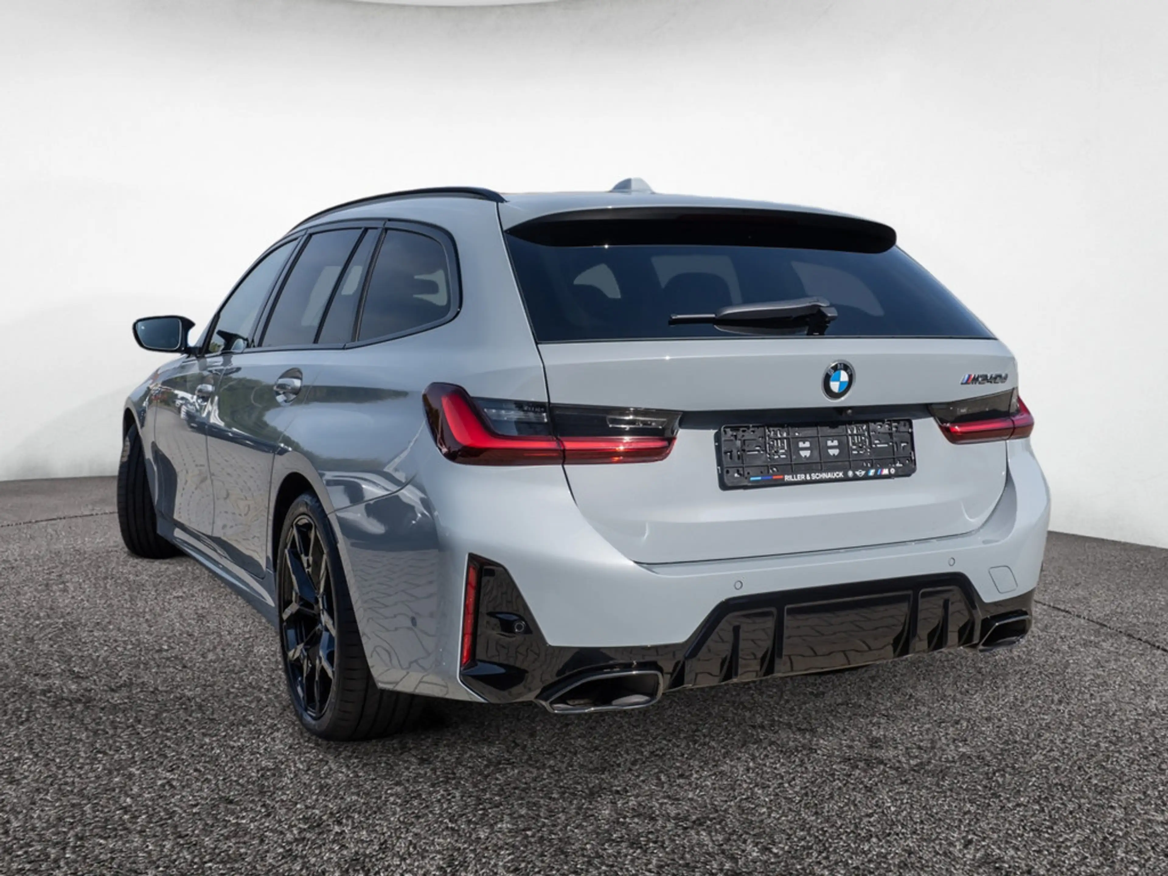 BMW 340 Md xDrive Touring — photo 4