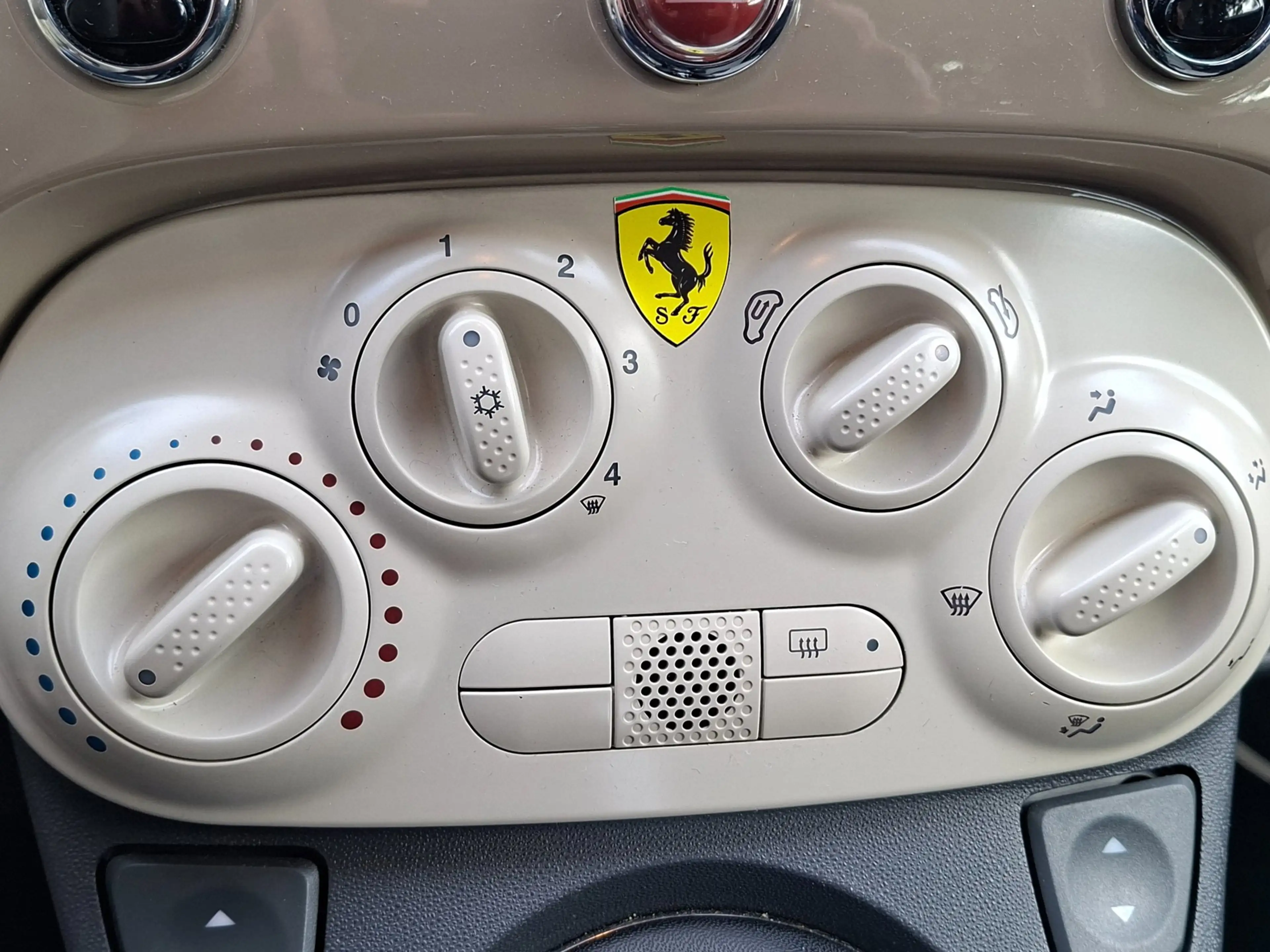 Fiat 500C 1.2 Easy Cabrio Cappucino Airco Navi Pdc — photo 8