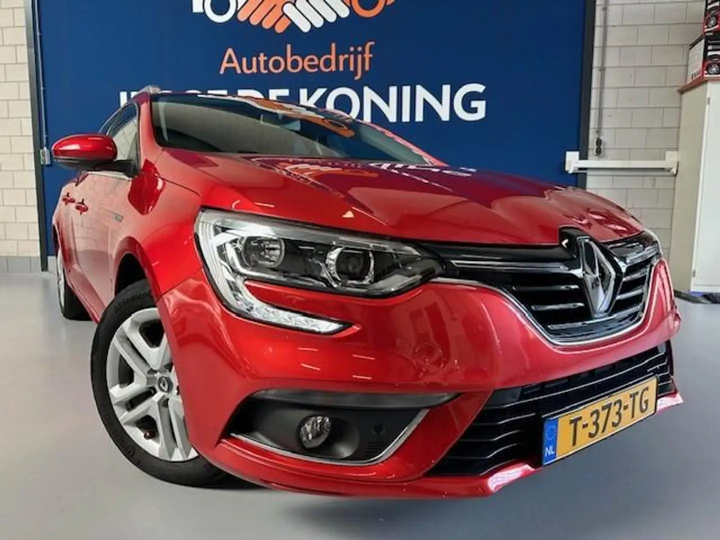 Renault Megane Estate 1.3 TCe Limited automaat.bj.2019.navigatie. Rouge - 2