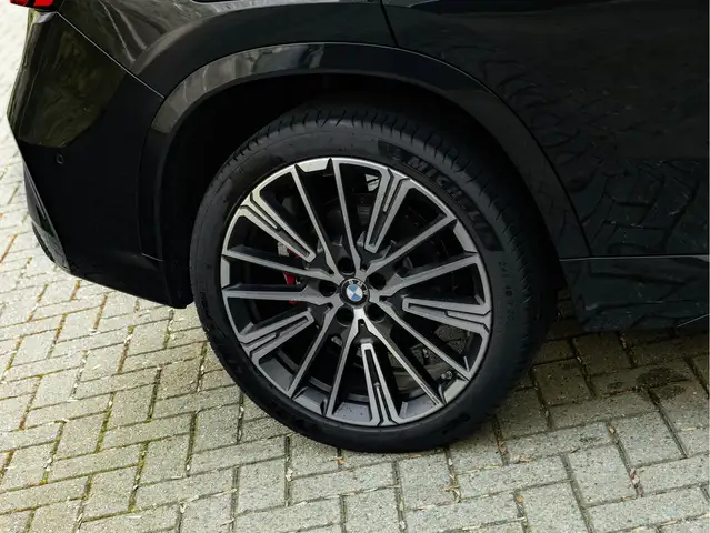 BMW X1 view 14