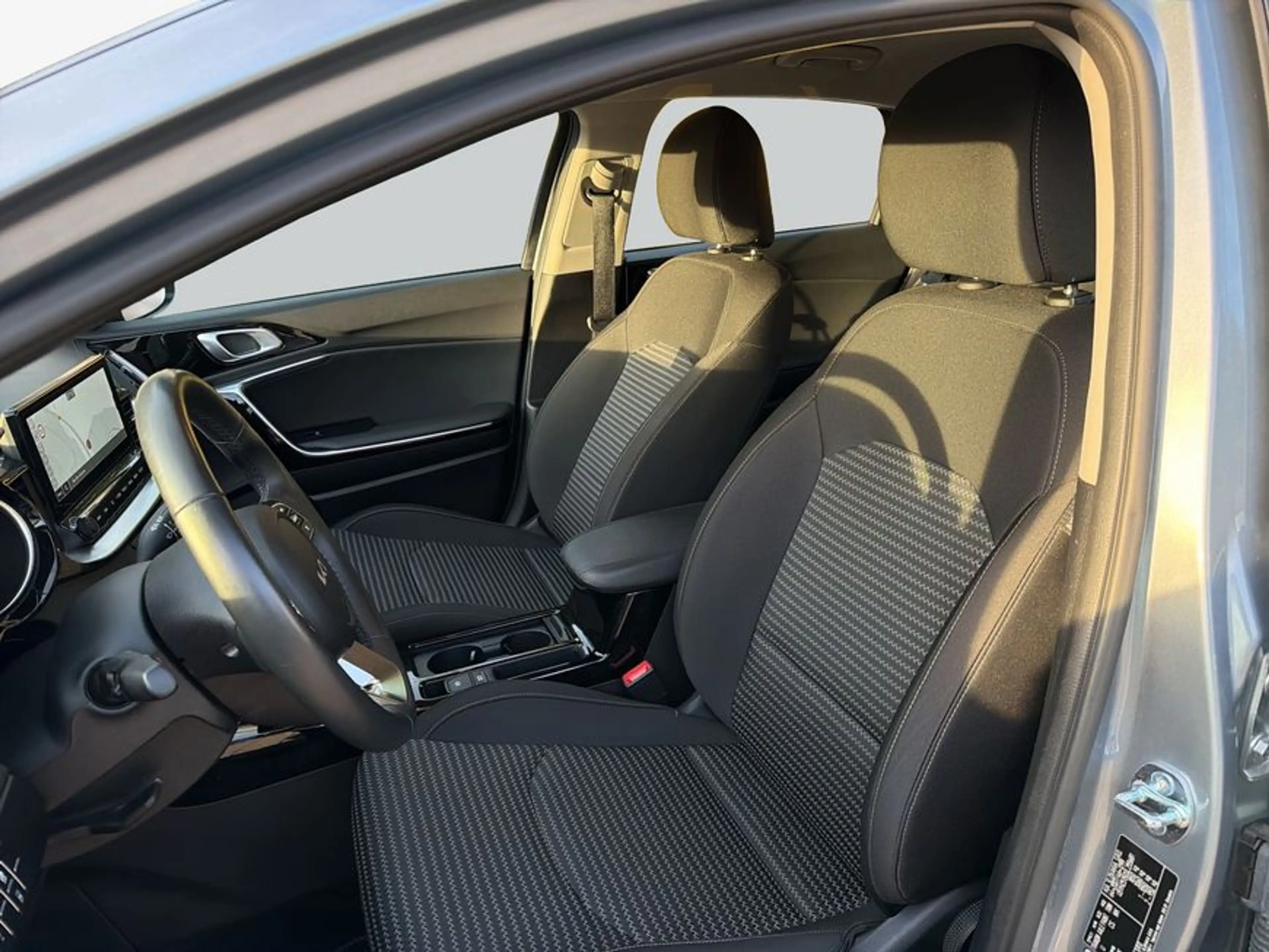 Kia Ceed / cee'd Ceed 1.5 T-GDI DCT7 OPF Spirit — photo 10