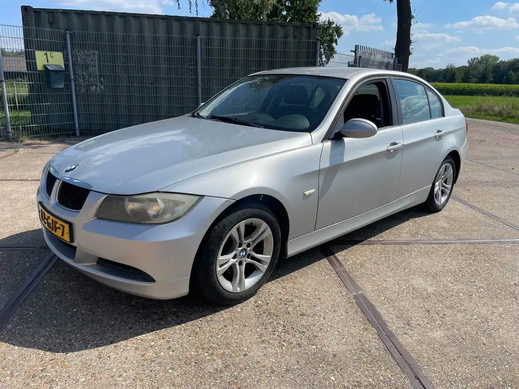 BMW 318 2008 из Европы — купить под ключ