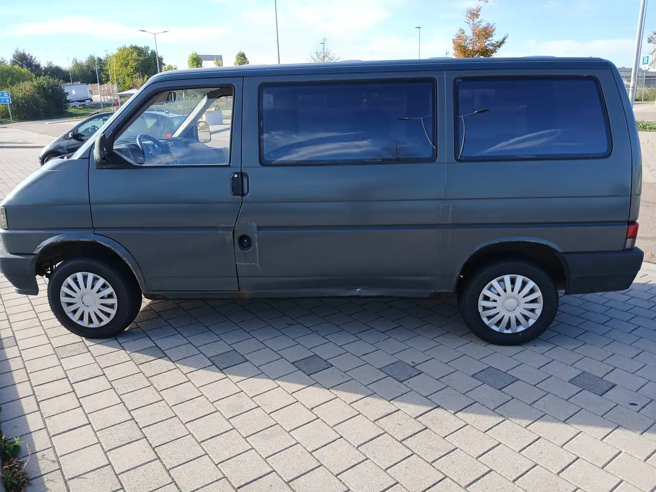Volkswagen T4 Caravelle 2.5 Syncro 9 Sitze Tüv Ahk, foto 2