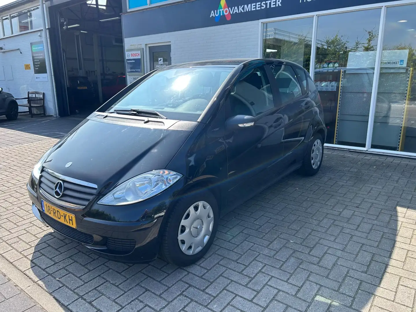 Mercedes-Benz A 150 Classic Zwart - 2