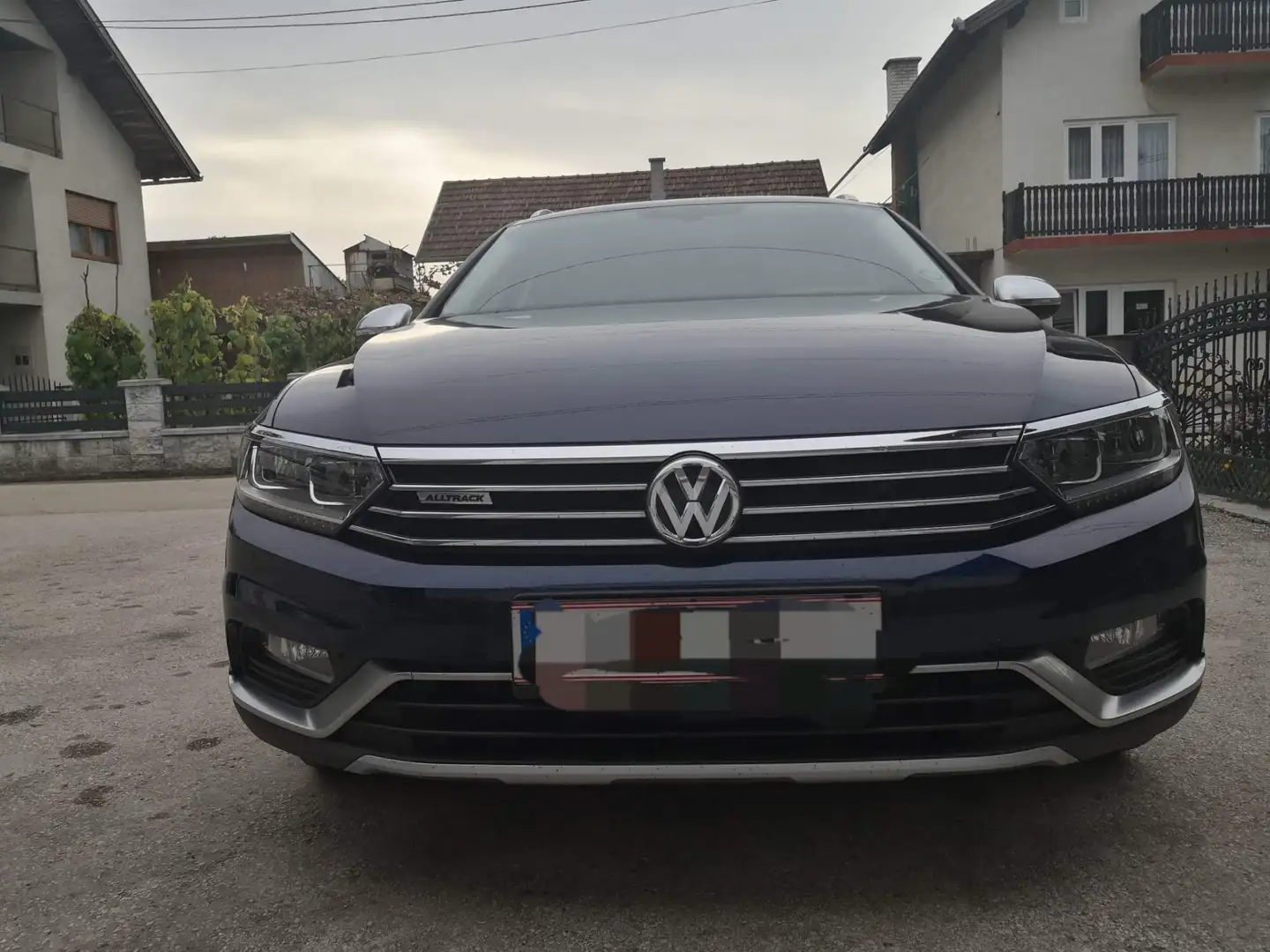 Volkswagen Passat Alltrack BMT 2,0 TDI SCR 4Motion DSG Pickel NEU bis 03.2025 Niebieski - 1