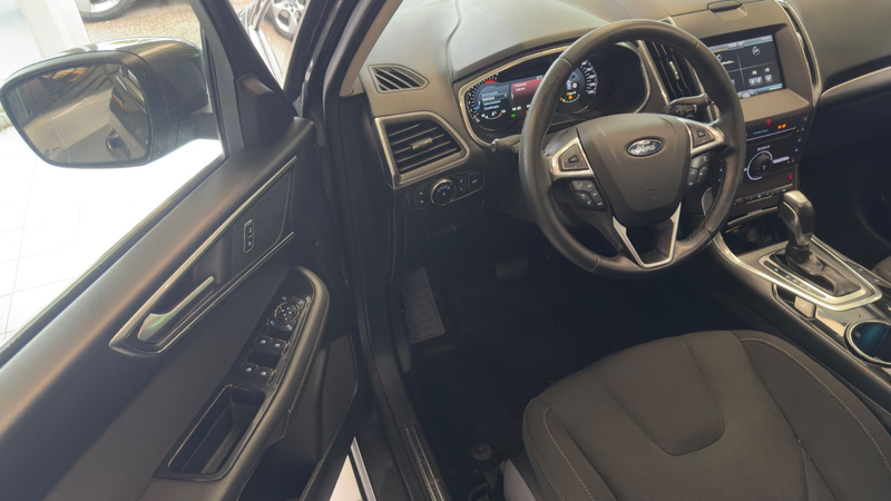 Ford S-Max Titanium*TÜVneu*Pano*Keyless*Spurhalter* — photo 7