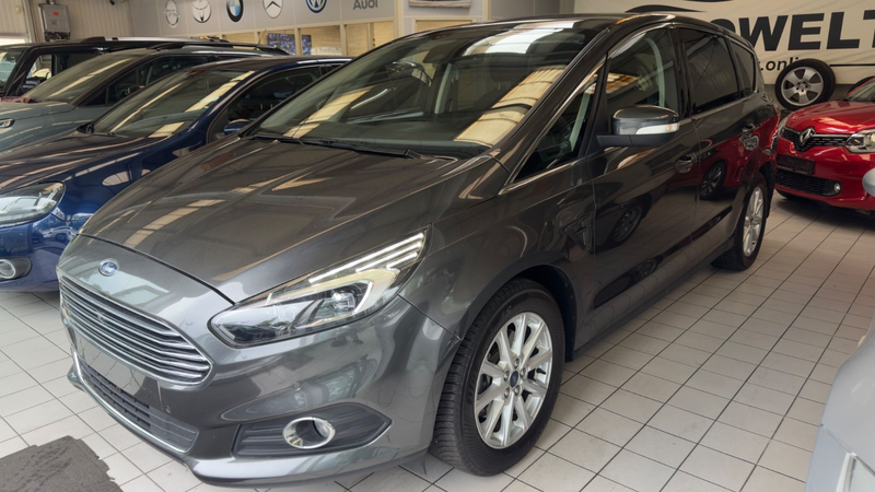 Ford S-Max Titanium*TÜVneu*Pano*Keyless*Spurhalter* — photo 3