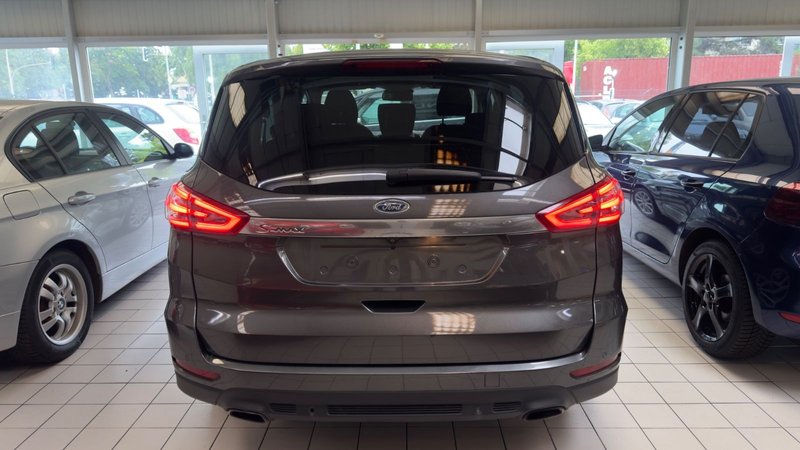 Ford S-Max Titanium*TÜVneu*Pano*Keyless*Spurhalter* — photo 5