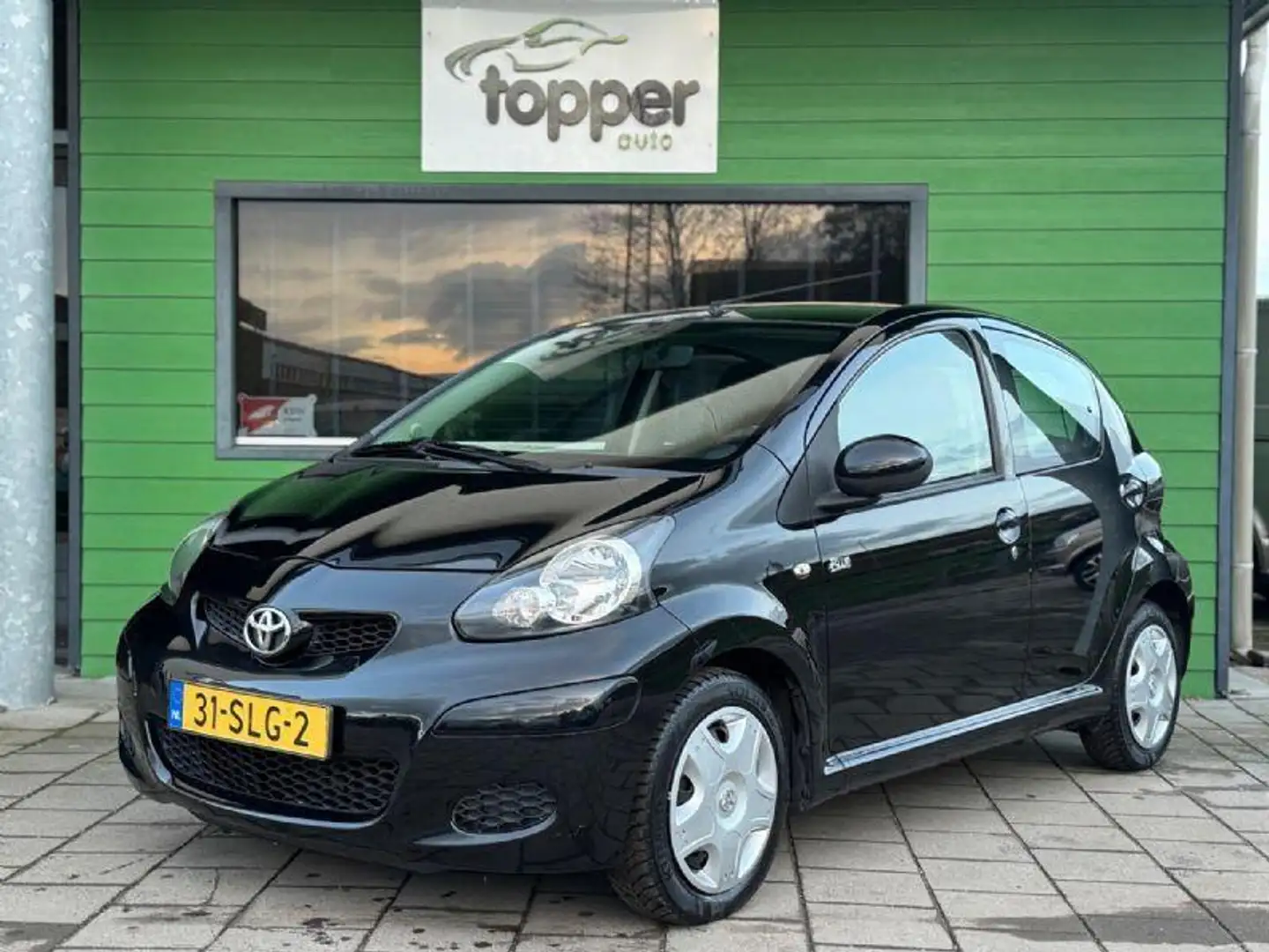 Toyota Aygo 1.0-12V Dynamic Blue / Airco / Elekt. Ramen / Nieu Zwart - 1