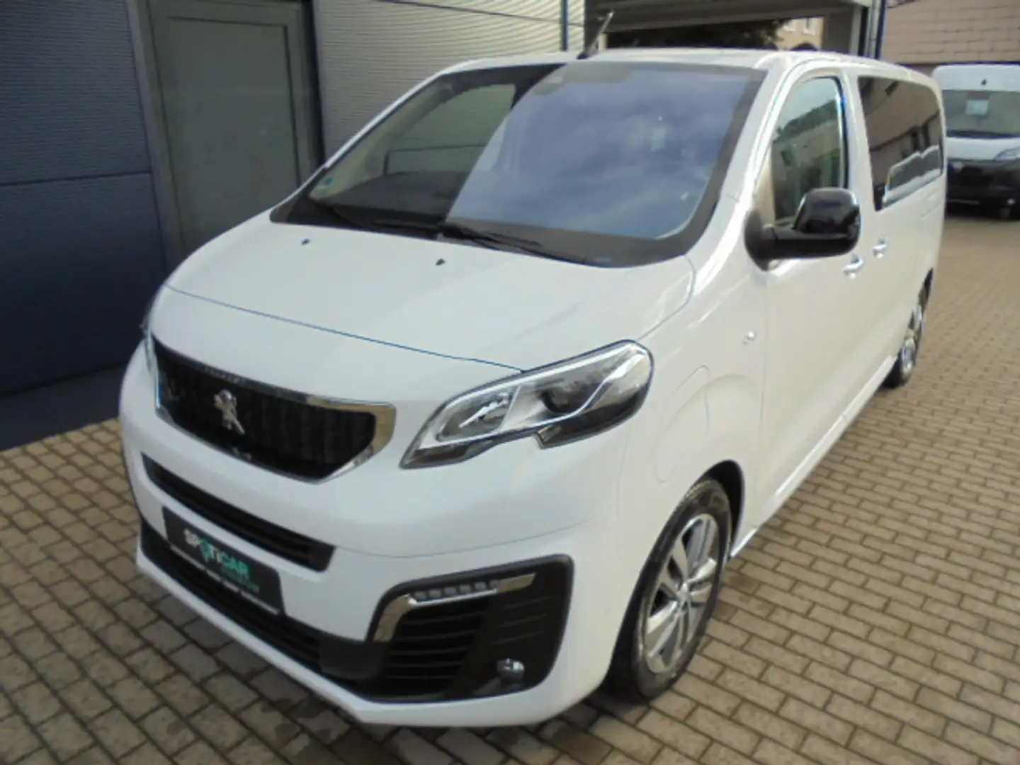 Peugeot Traveller Allure L2 Elektromotor 136 - 75kWh - 7 Sitzer Белый - 1