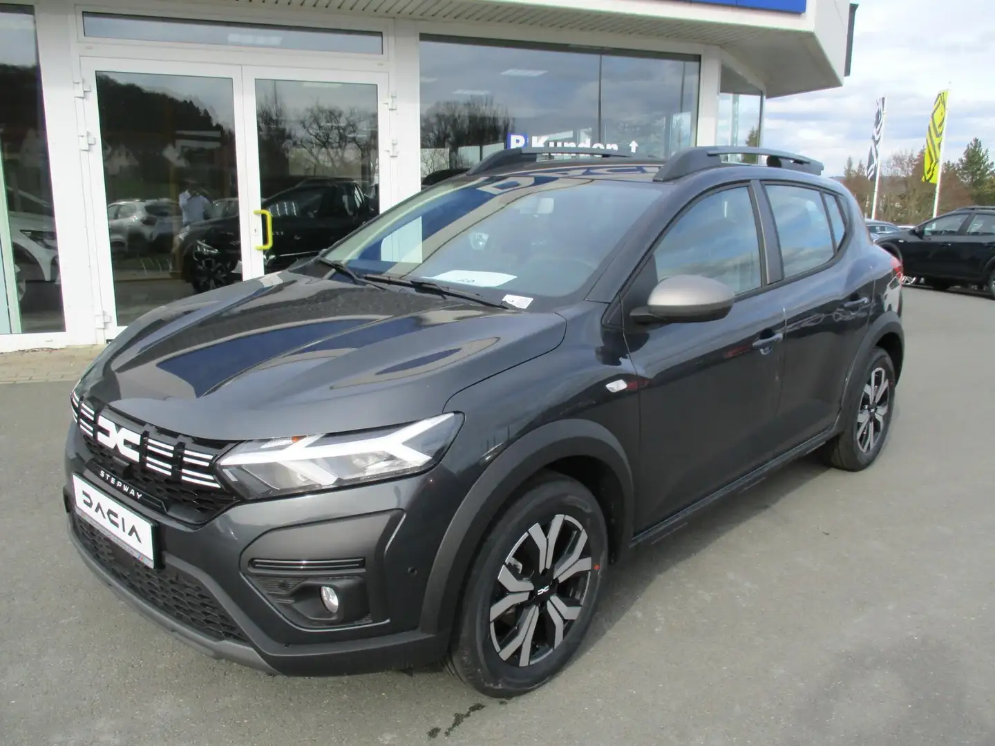 Dacia Sandero Stepway Expression+ TCe 100 ECO-G Grau - 1