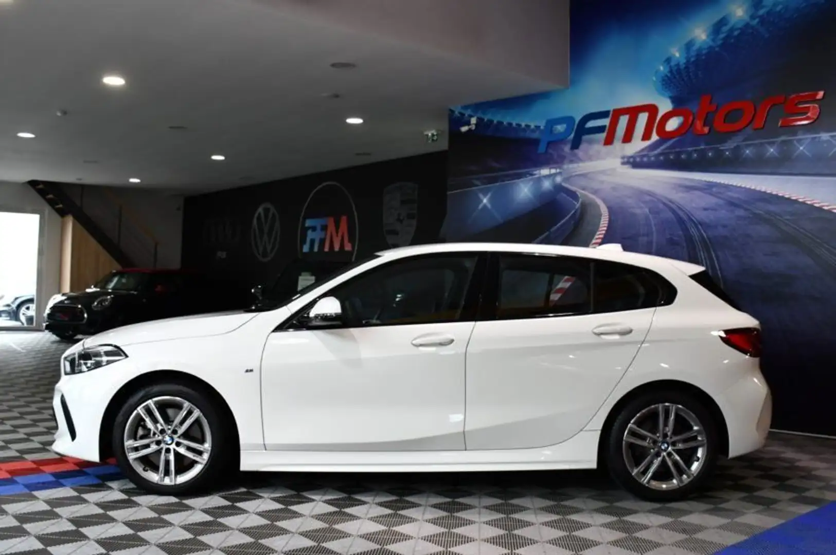 BMW 120 120iA 178 M-Sport DKG7 GPS Virtual Car Play Mode L Blanc - 2
