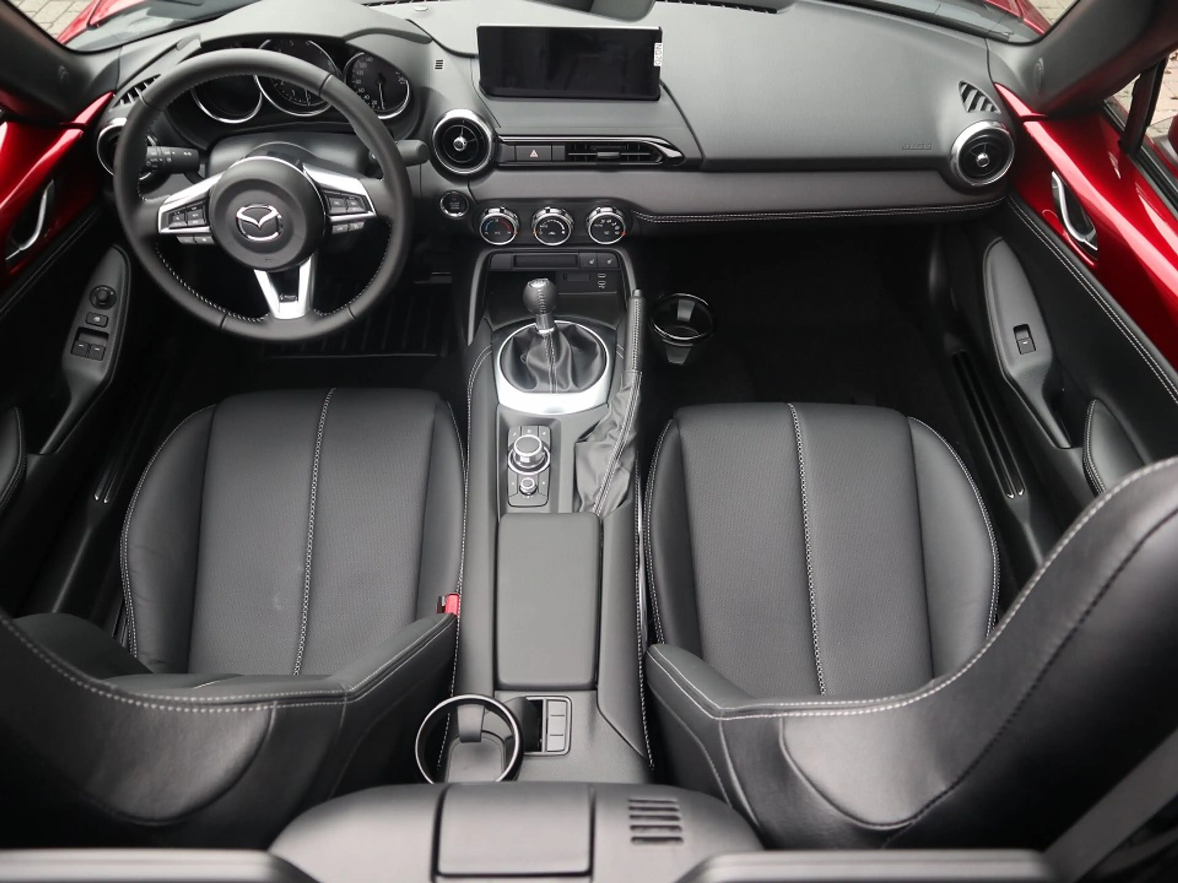 Mazda MX-5 2027 G-136 Exclusive-Line LEDER NAVI ACAA BOSE MAT — photo 13