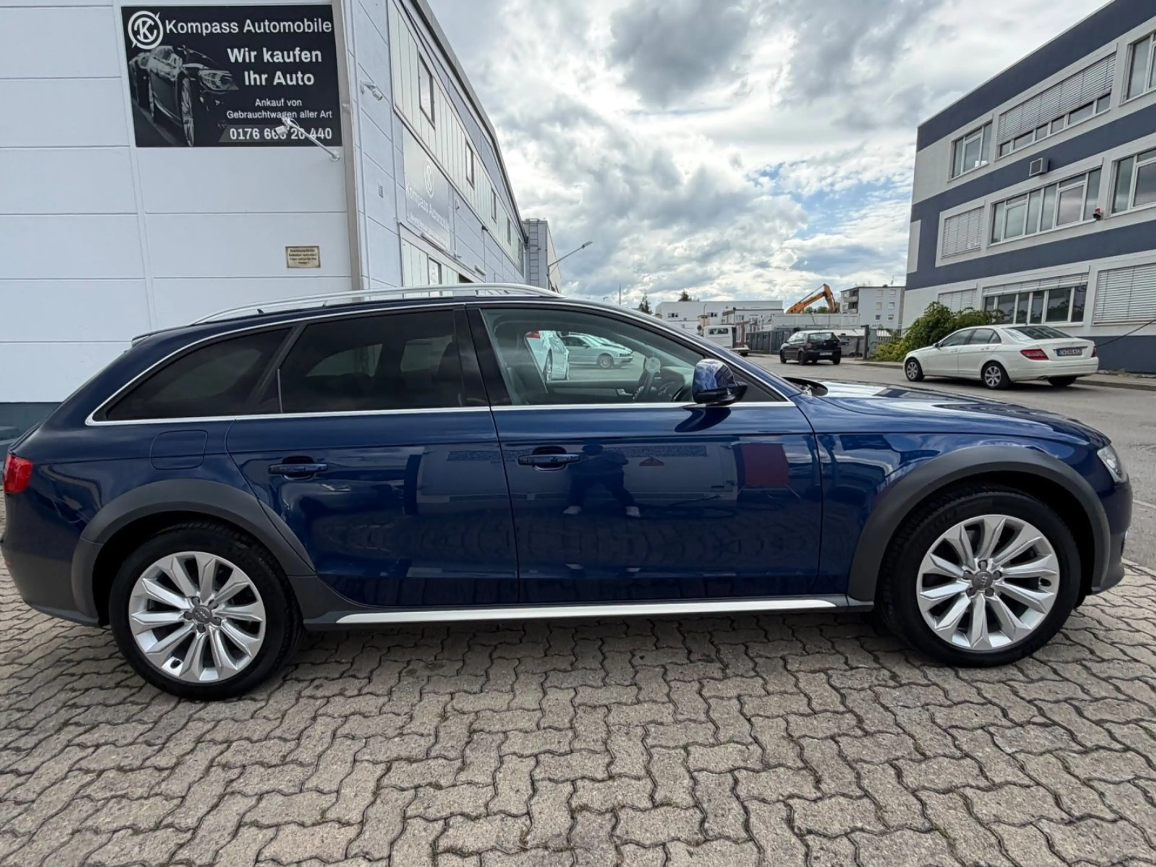 Audi A4 allroad quattro 3.0 TDI — photo 2
