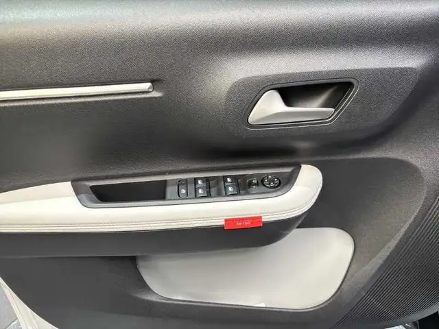 Citroen C3 view 10
