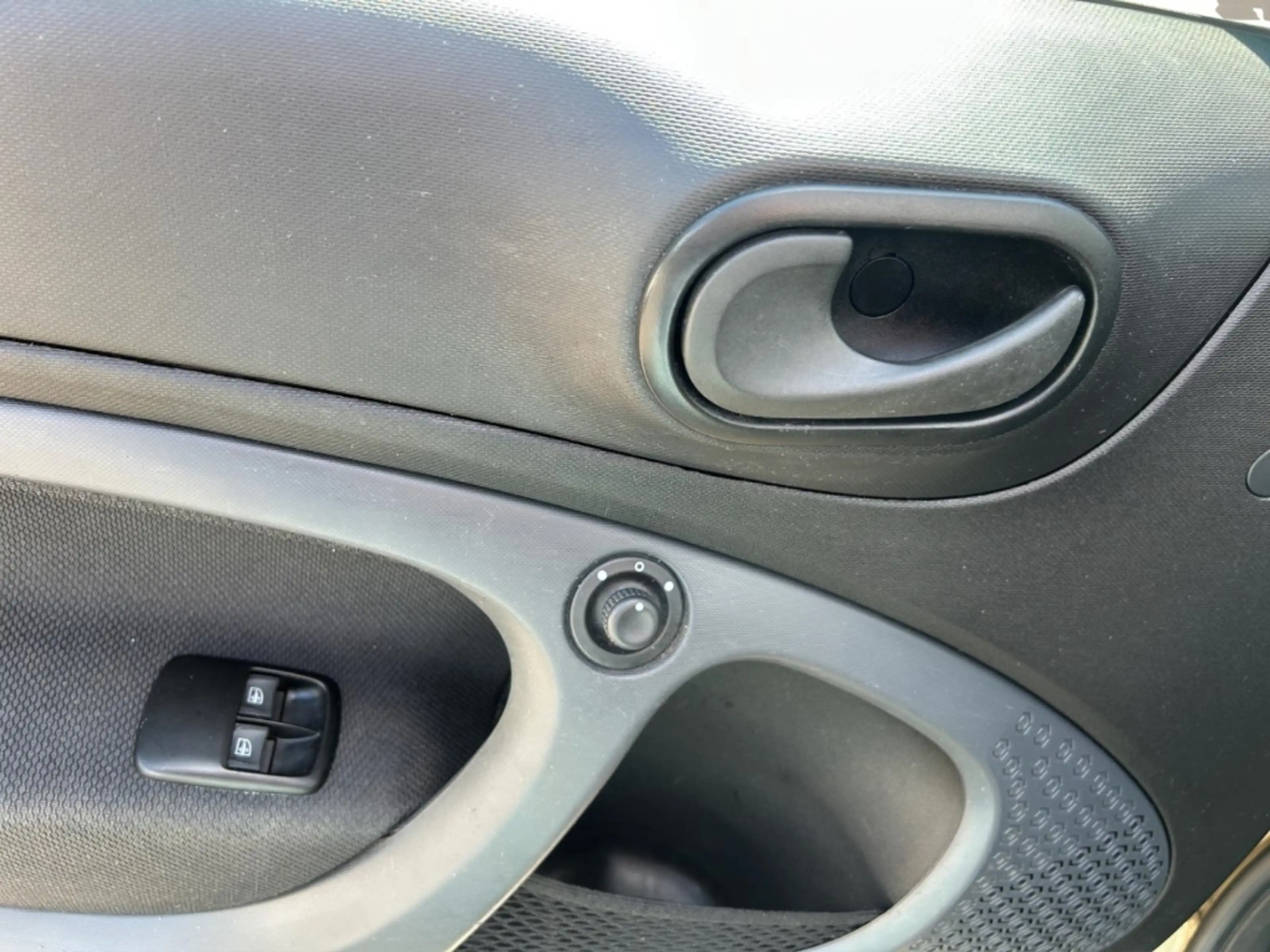 smart forTwo cabrio electric,Tempomat,Sitzheizung,Klima — photo 11