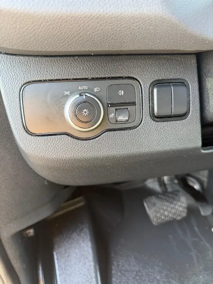 Mercedes-Benz Sprinter photo Mercedes-Benz Sprinter