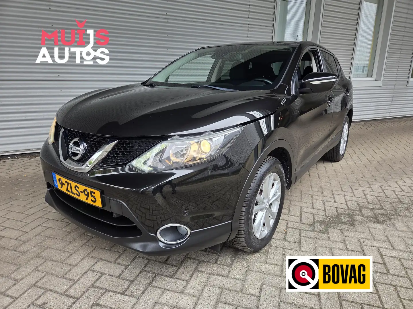 Nissan Qashqai 1.2 Connect Edition Noir - 1