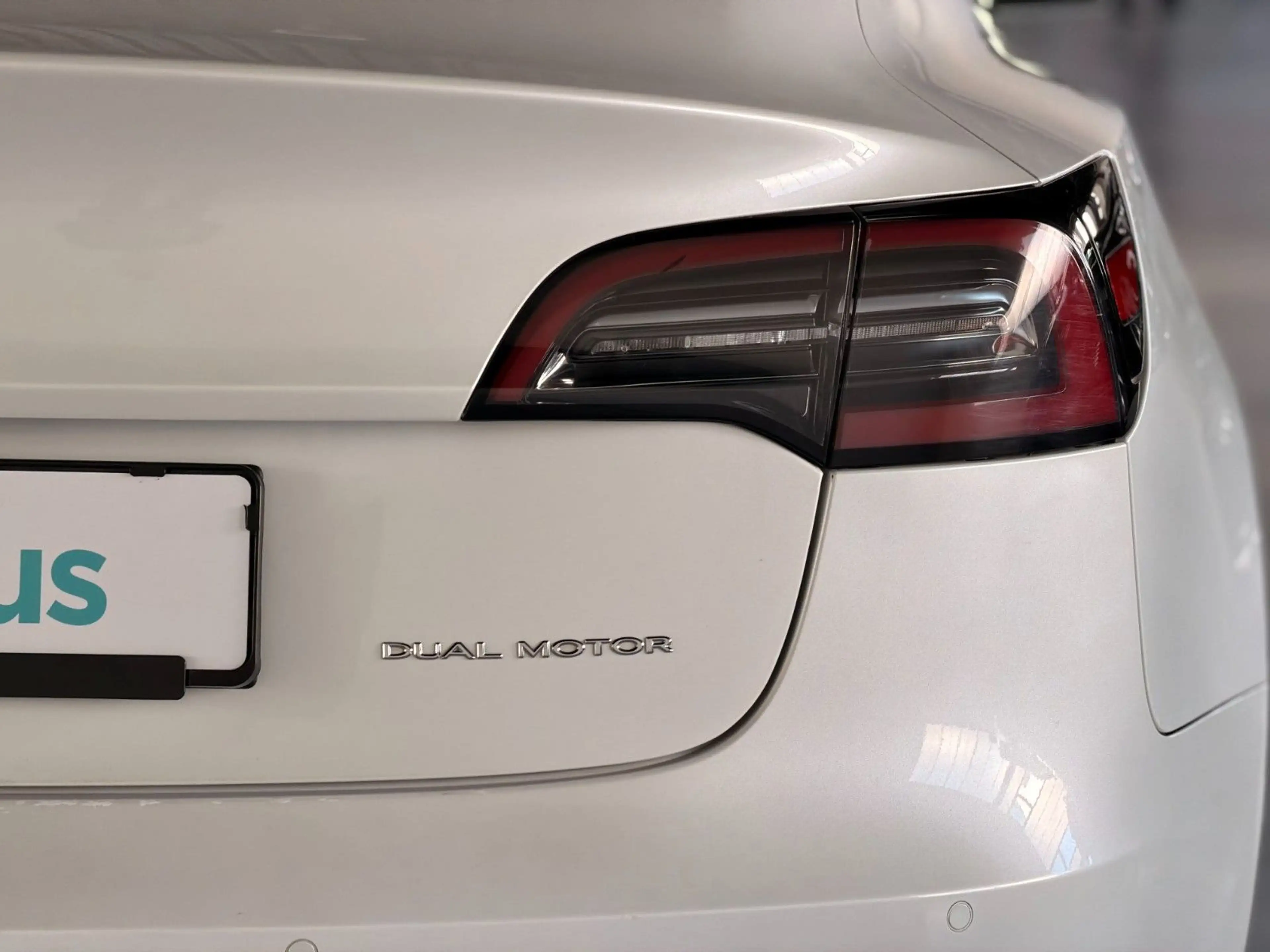 Tesla Model 3 Long Range Dual AWD SOH 1.Hand — photo 10