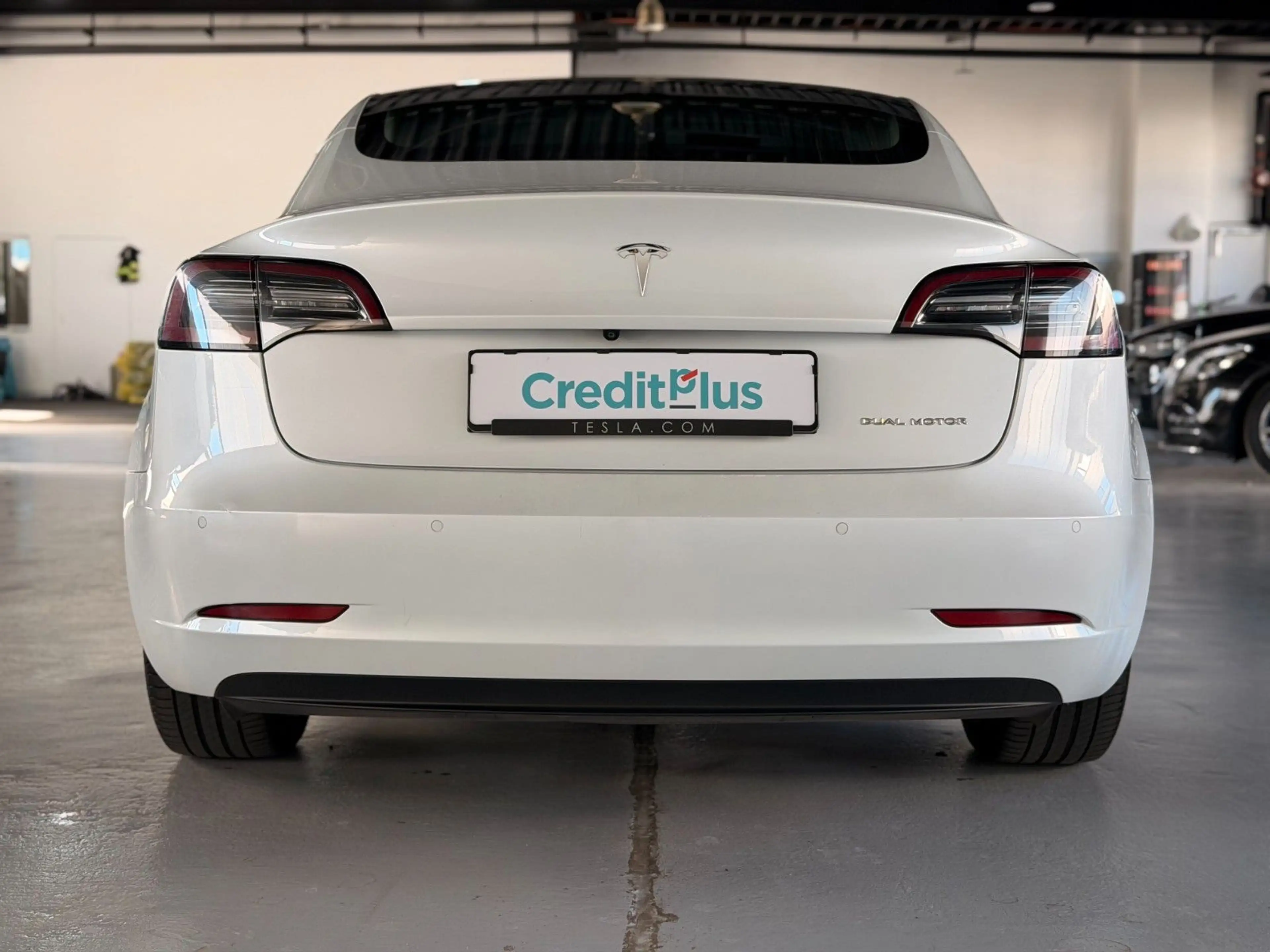 Tesla Model 3 Long Range Dual AWD SOH 1.Hand — photo 6
