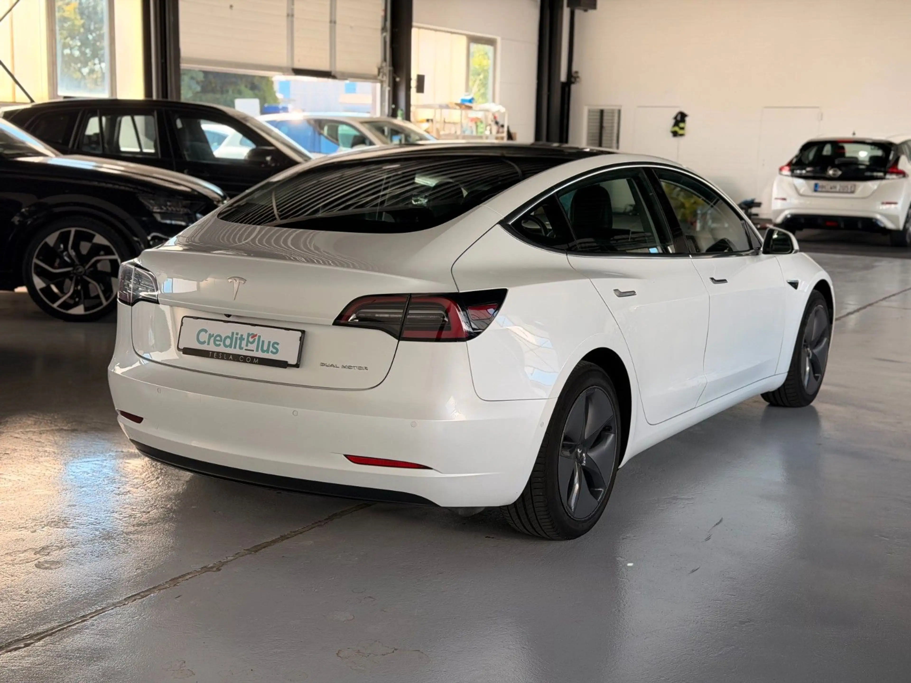 Tesla Model 3 Long Range Dual AWD SOH 1.Hand — photo 4