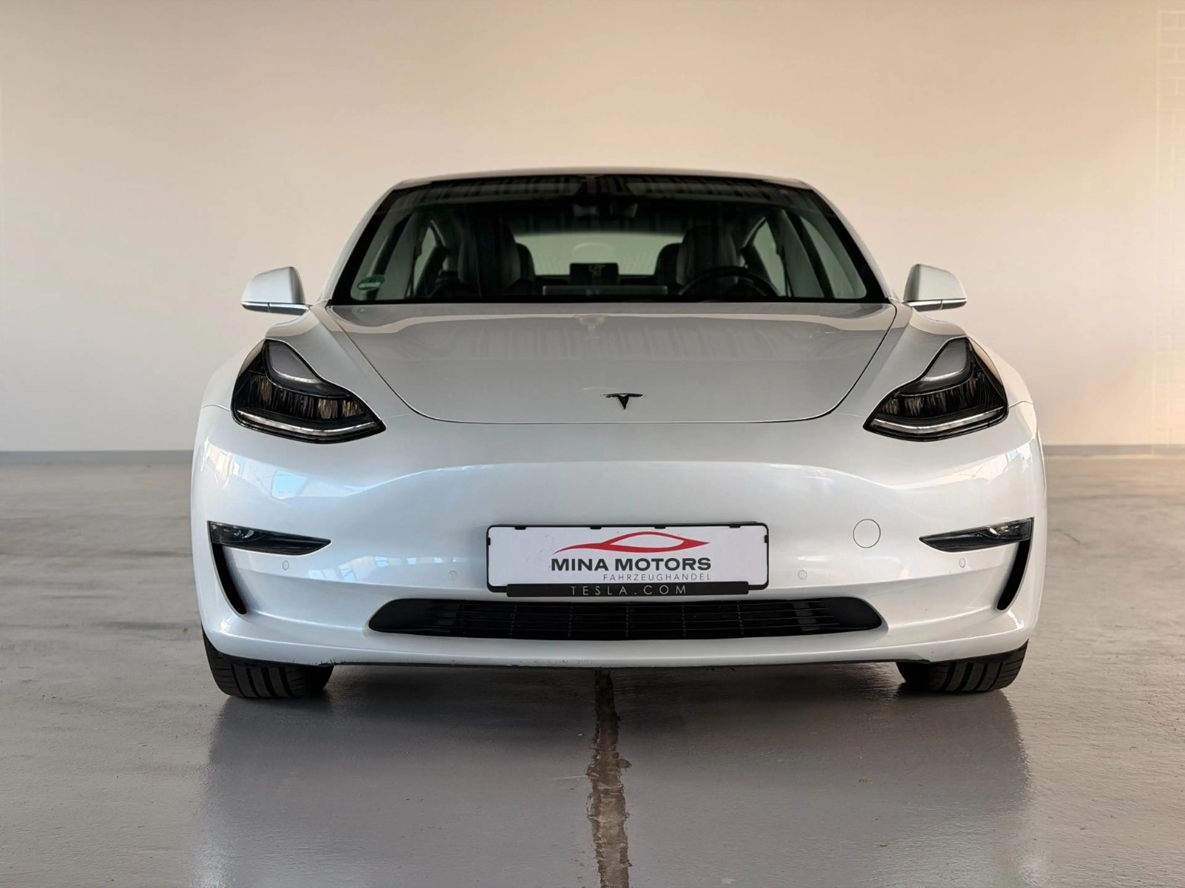 Tesla Model 3 Long Range Dual AWD SOH 1.Hand — photo 2