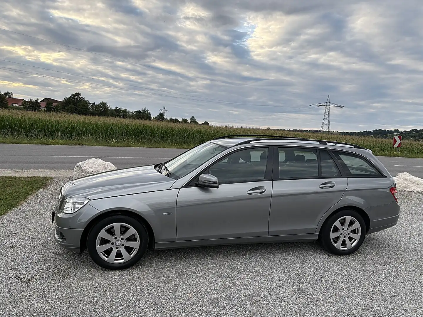 Mercedes-Benz C 220 T Classic BlueEfficiency CDI Silber - 2