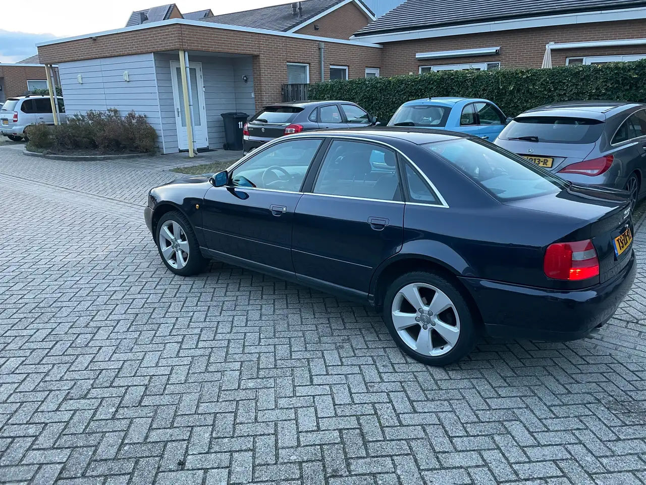 Audi A4 1.6 C Advance, foto 2
