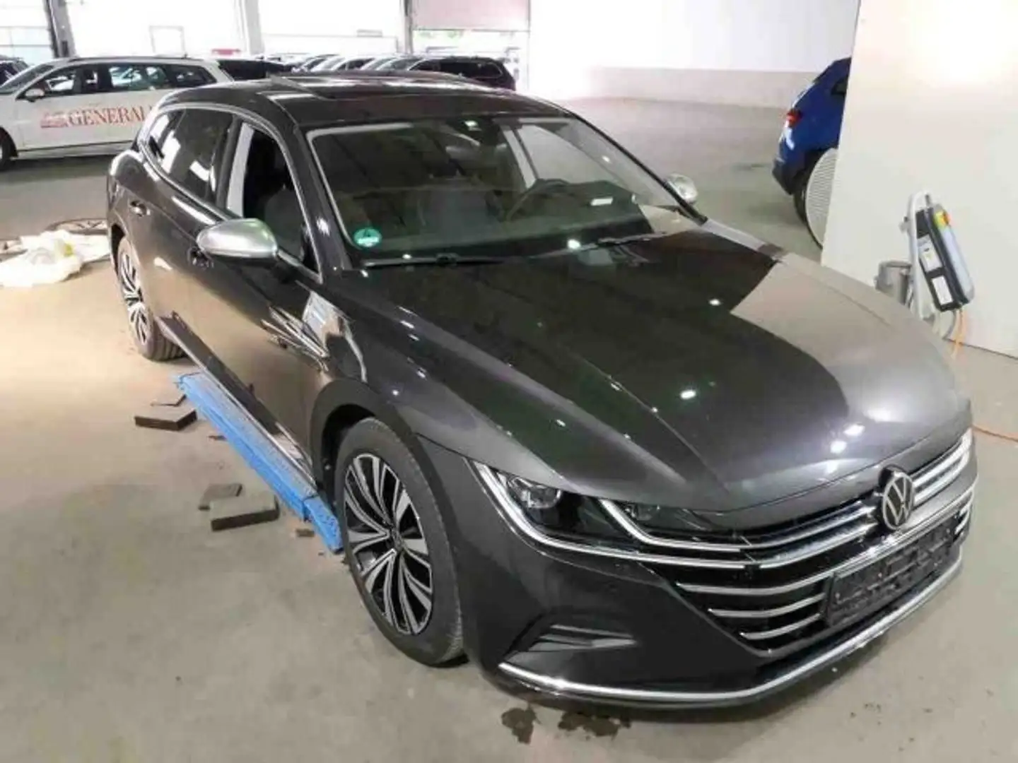 Volkswagen Arteon 2.0 TDI 4M MATRIX+NAVI+AHK Grau - 2