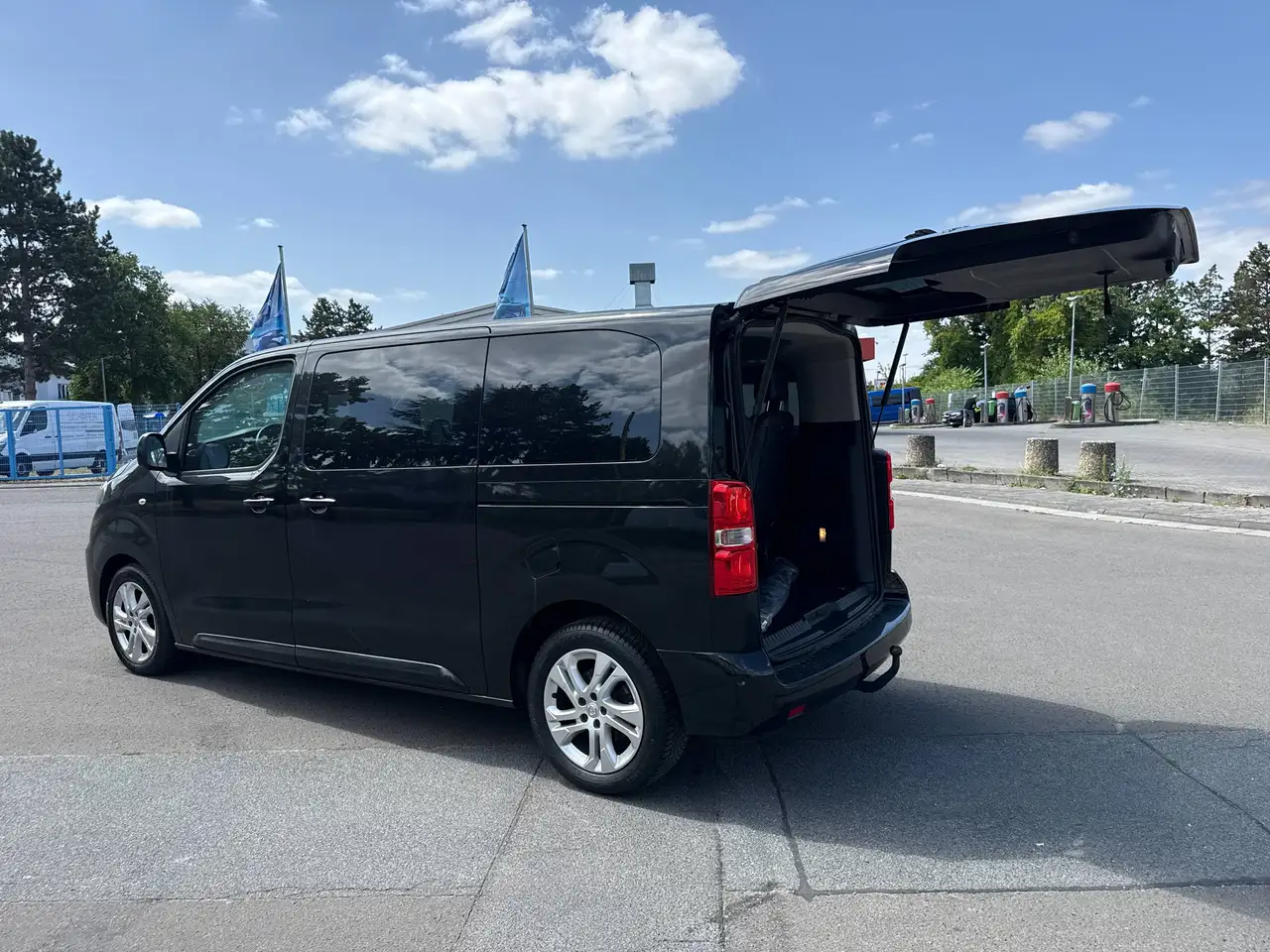 Opel Zafira Life 2.0 CDTi M (L2) Automatik (AHK*8xSITZER*PANODACH), миниатюра 7