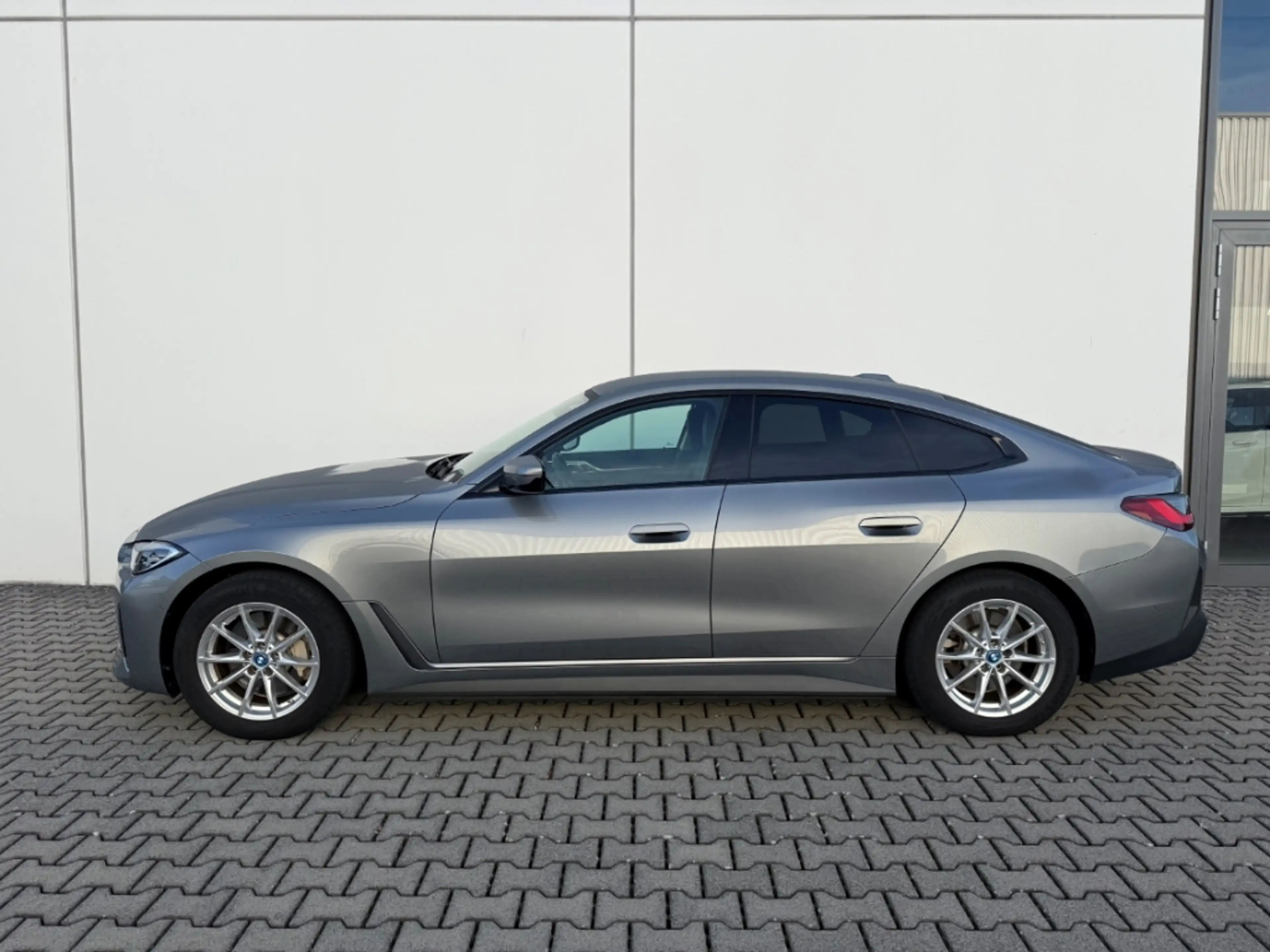 BMW i4 eDrive35 Gran Coupe Soundsystem LED El. Heckklappe — photo 5