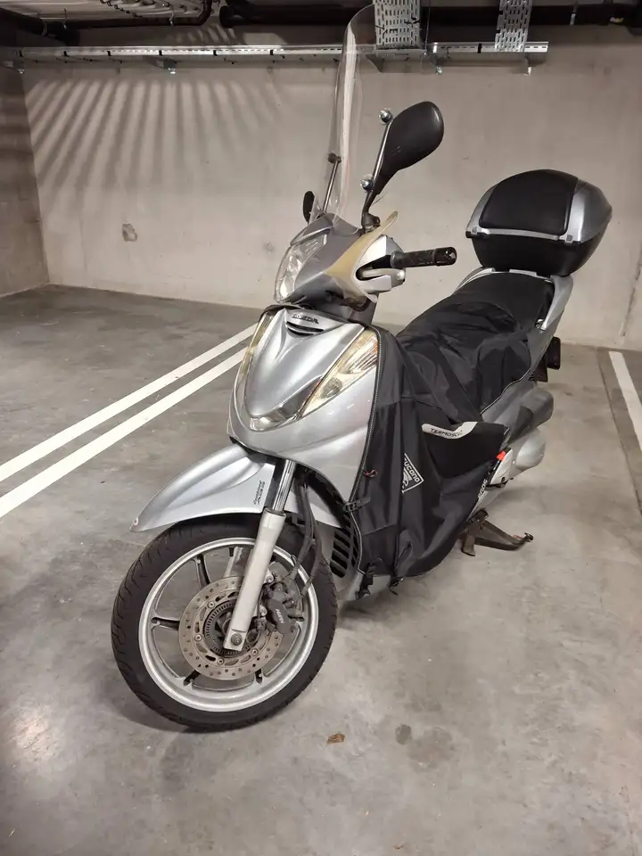 Honda SH 300