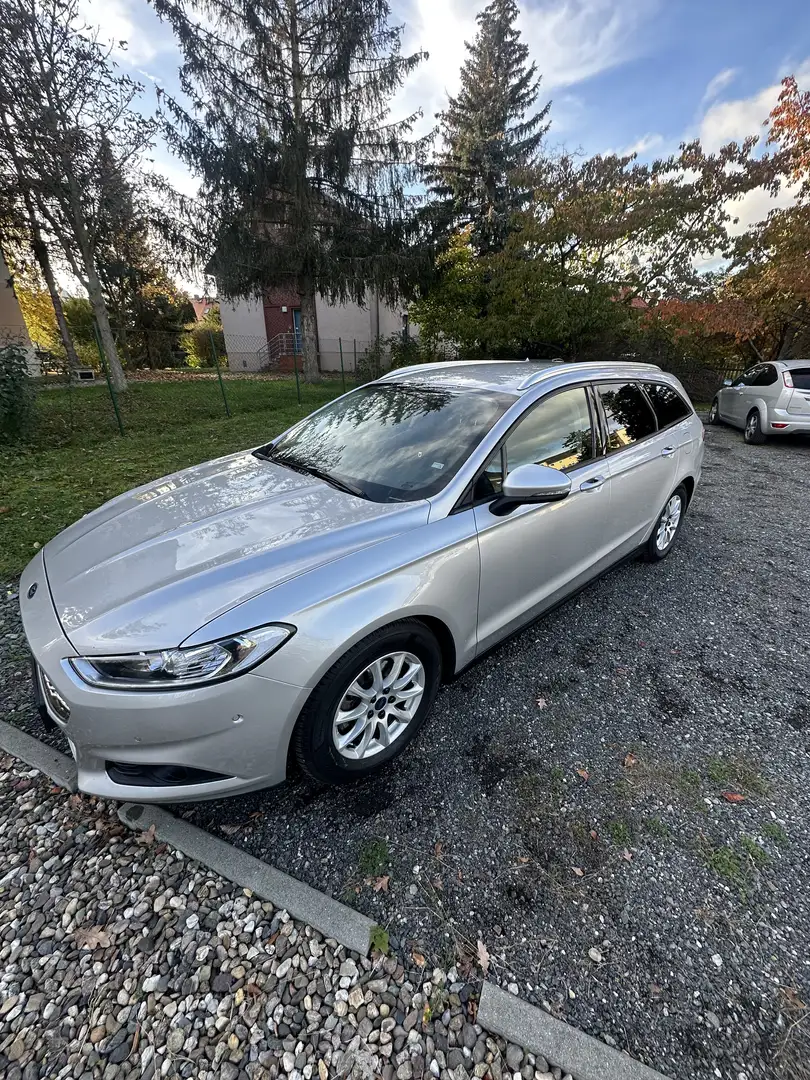Ford Mondeo Grau - 2