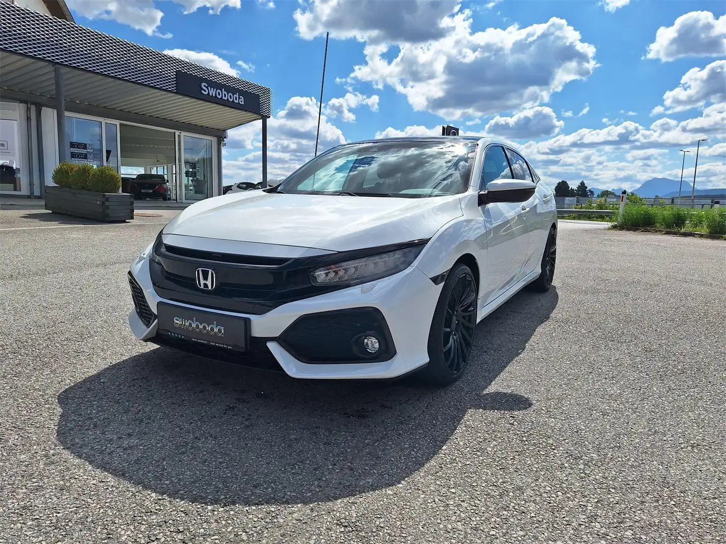 Honda Civic 1,0 VTEC Turbo Executive CVT Weiß - 2