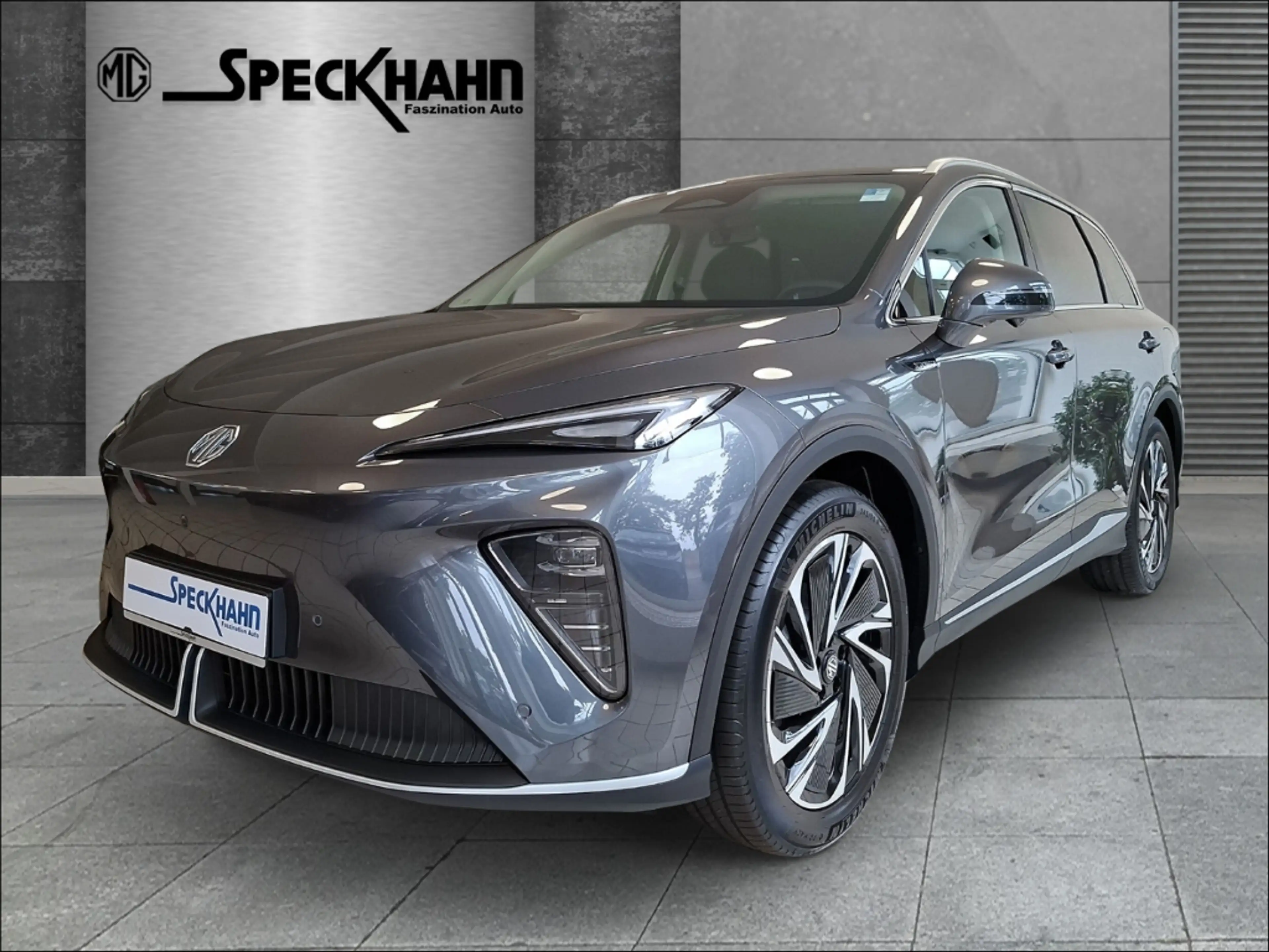 MG Others EV Luxury HUD Panorama Navi Memory Sitze 360 Kamer