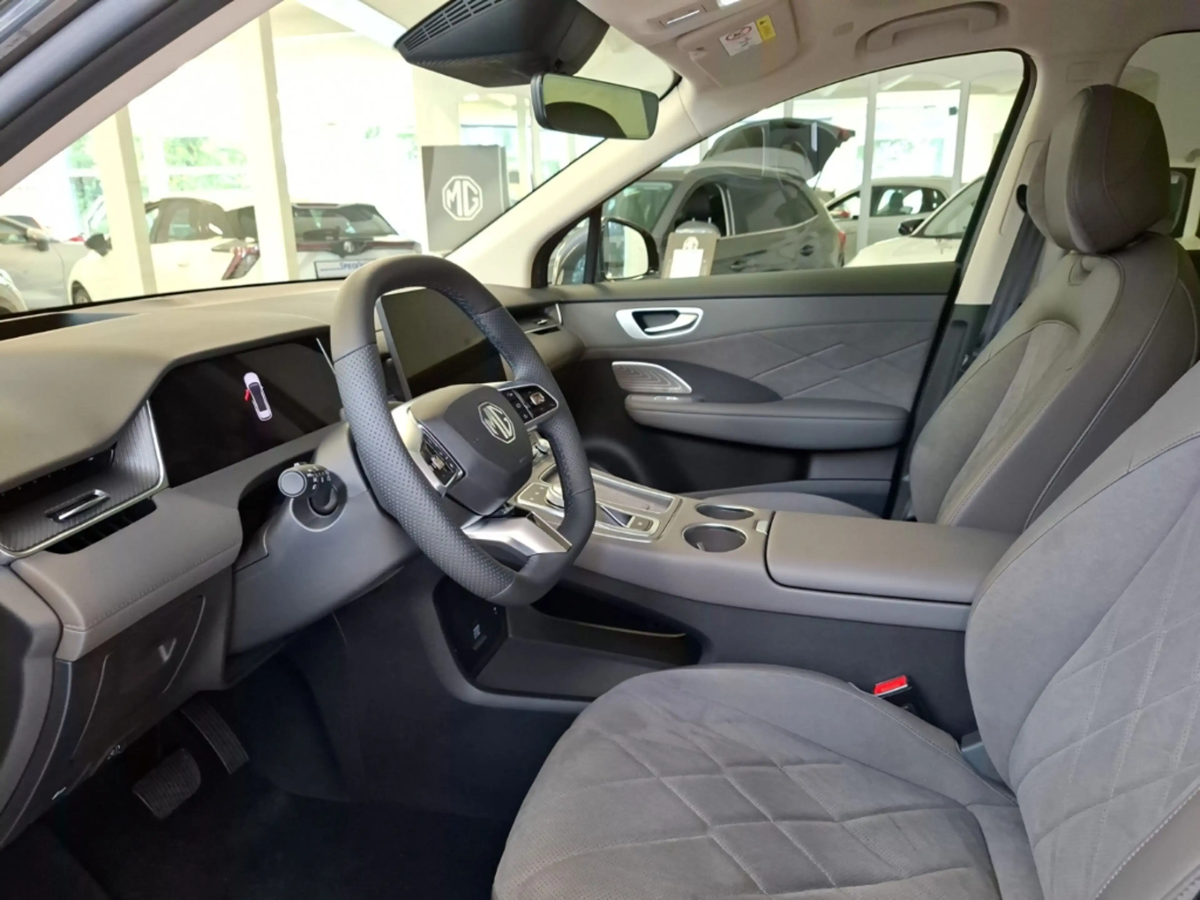 MG Others EV Luxury HUD Panorama Navi Memory Sitze 360 Kamer — photo 11